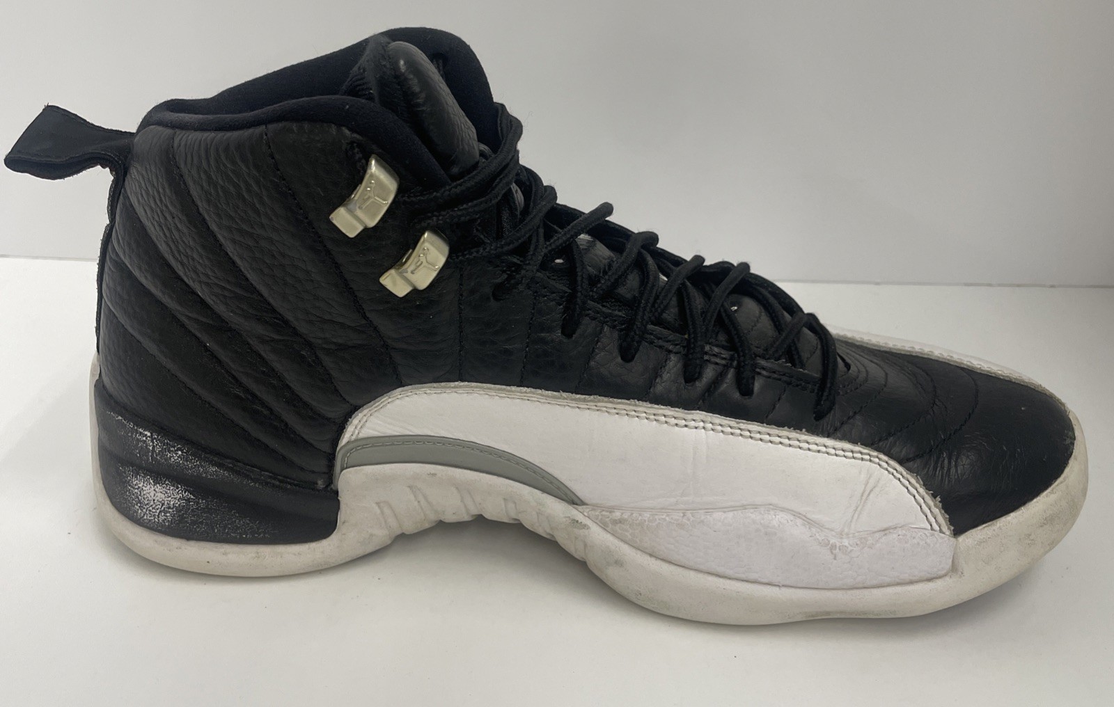 Air Jordan 12 Retro Playoff Sneakers Size 10