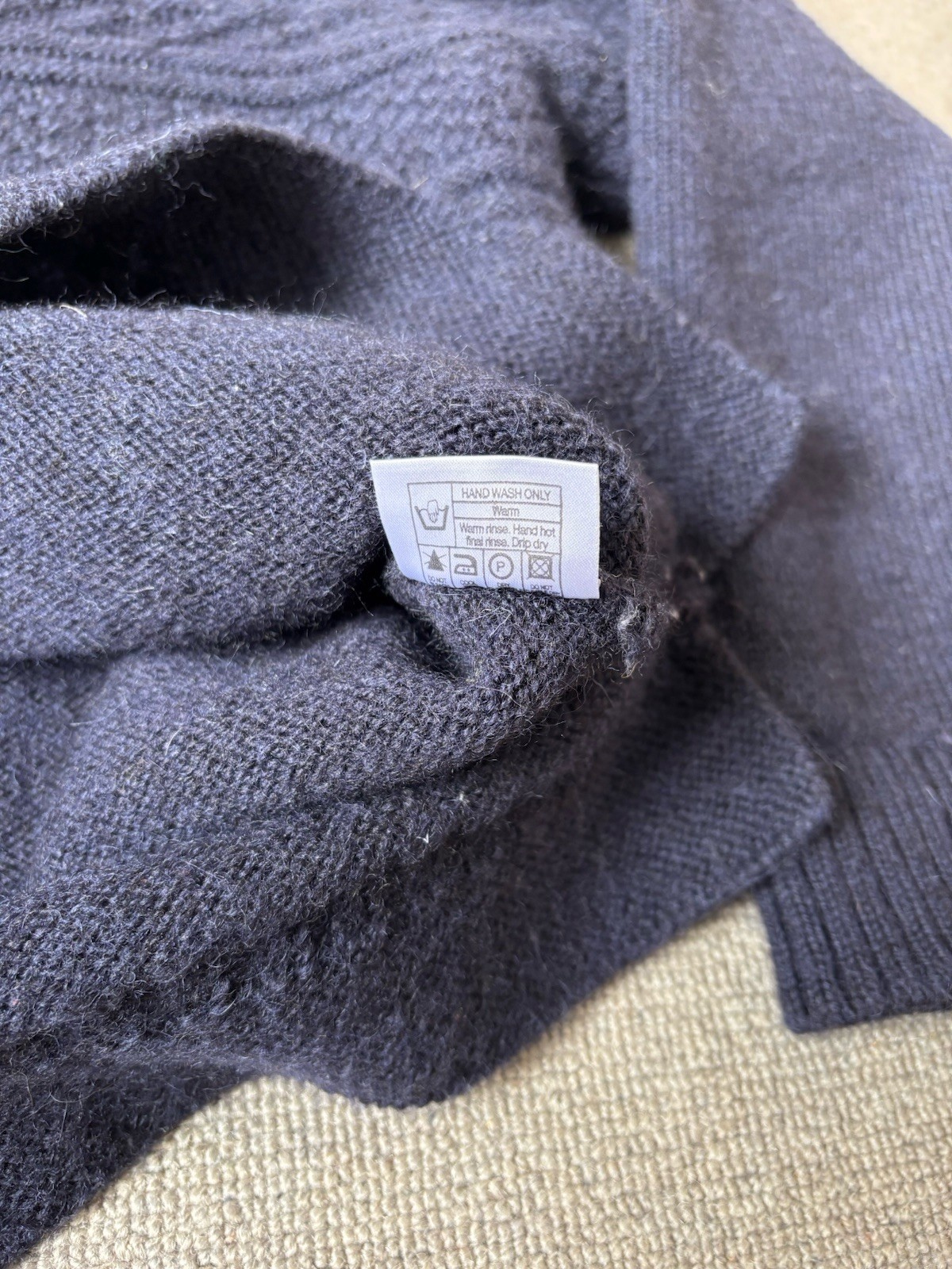 Traditional Guernsey British Wool Naturally Fisherman Jumper Navy Gansey M