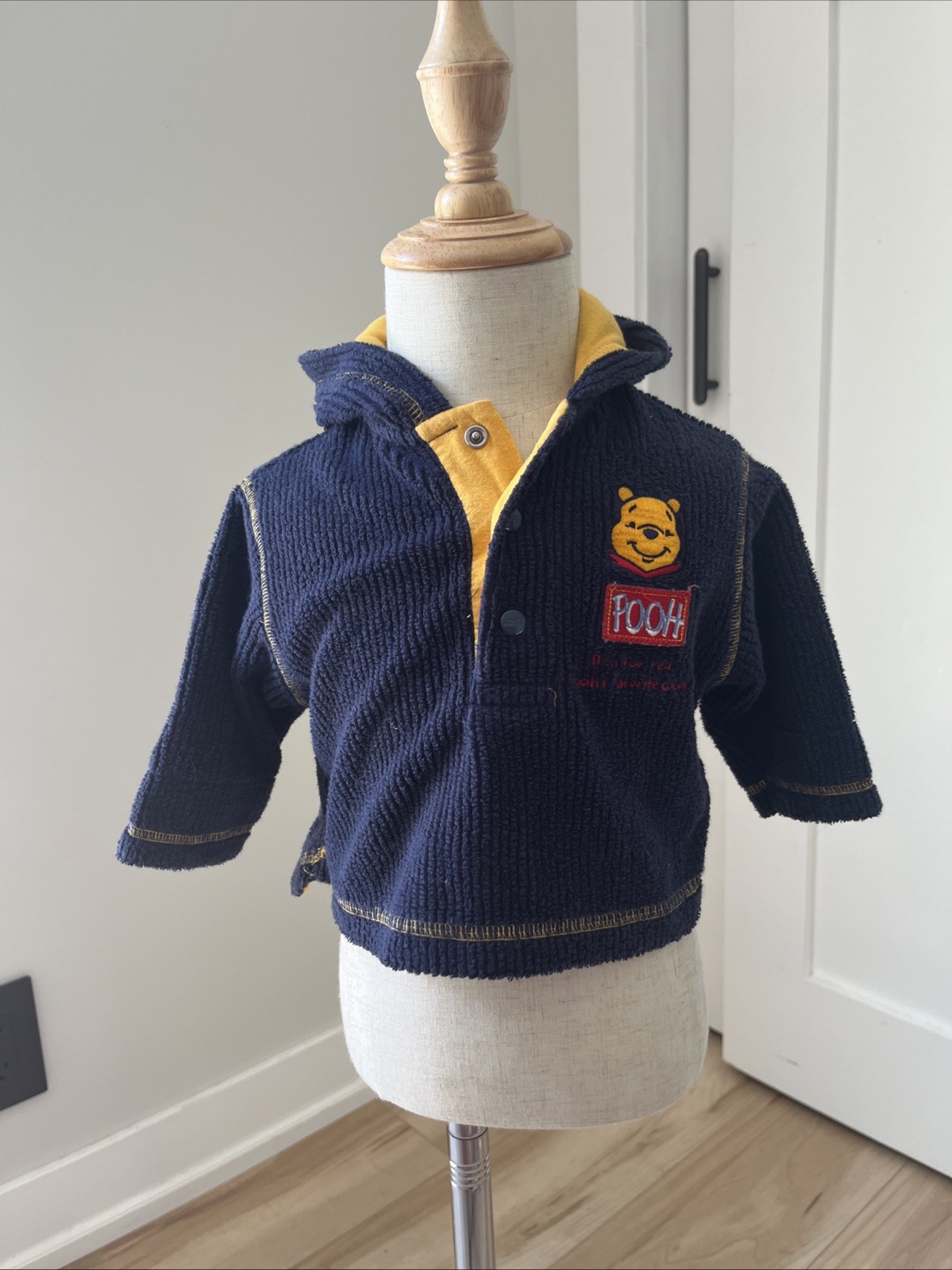 Y2K Winnie The Pooh 3 Months Pullover