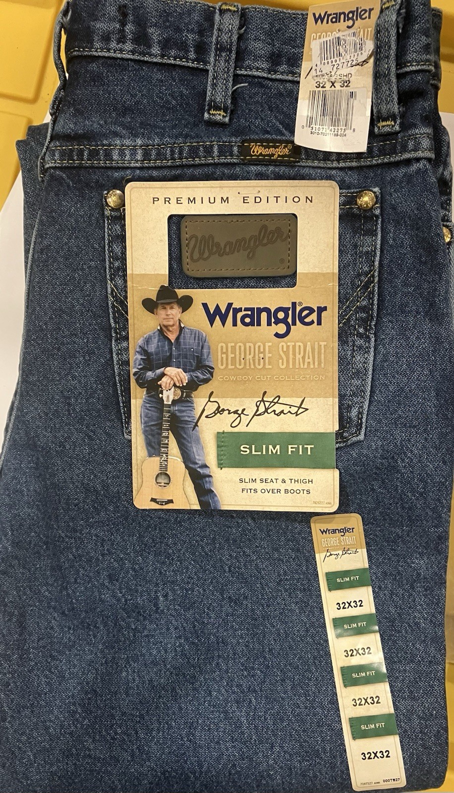 32×32 Wrangler George Strait Slim Fit