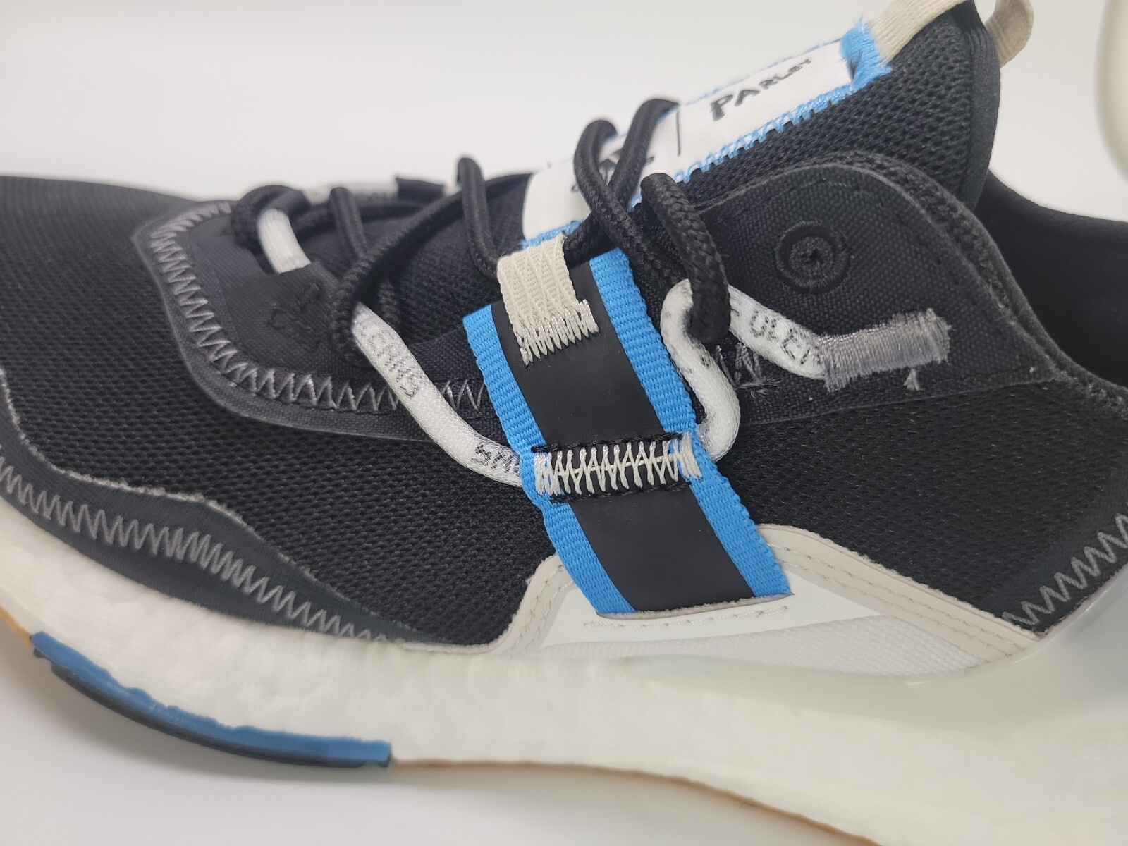 adidas Ultraboost 22 X Parley Women’s Running Shoes Sneaker Black Sz 10 HQ6533