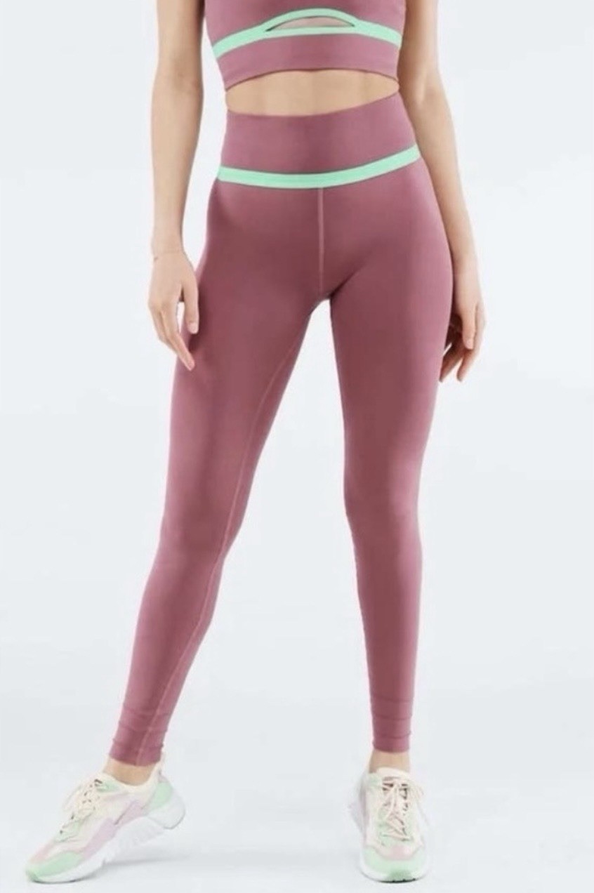 Fabletics SculptKnit 2pc Sports Bra & Leggings Set S/XS Pink/Green Yoga
