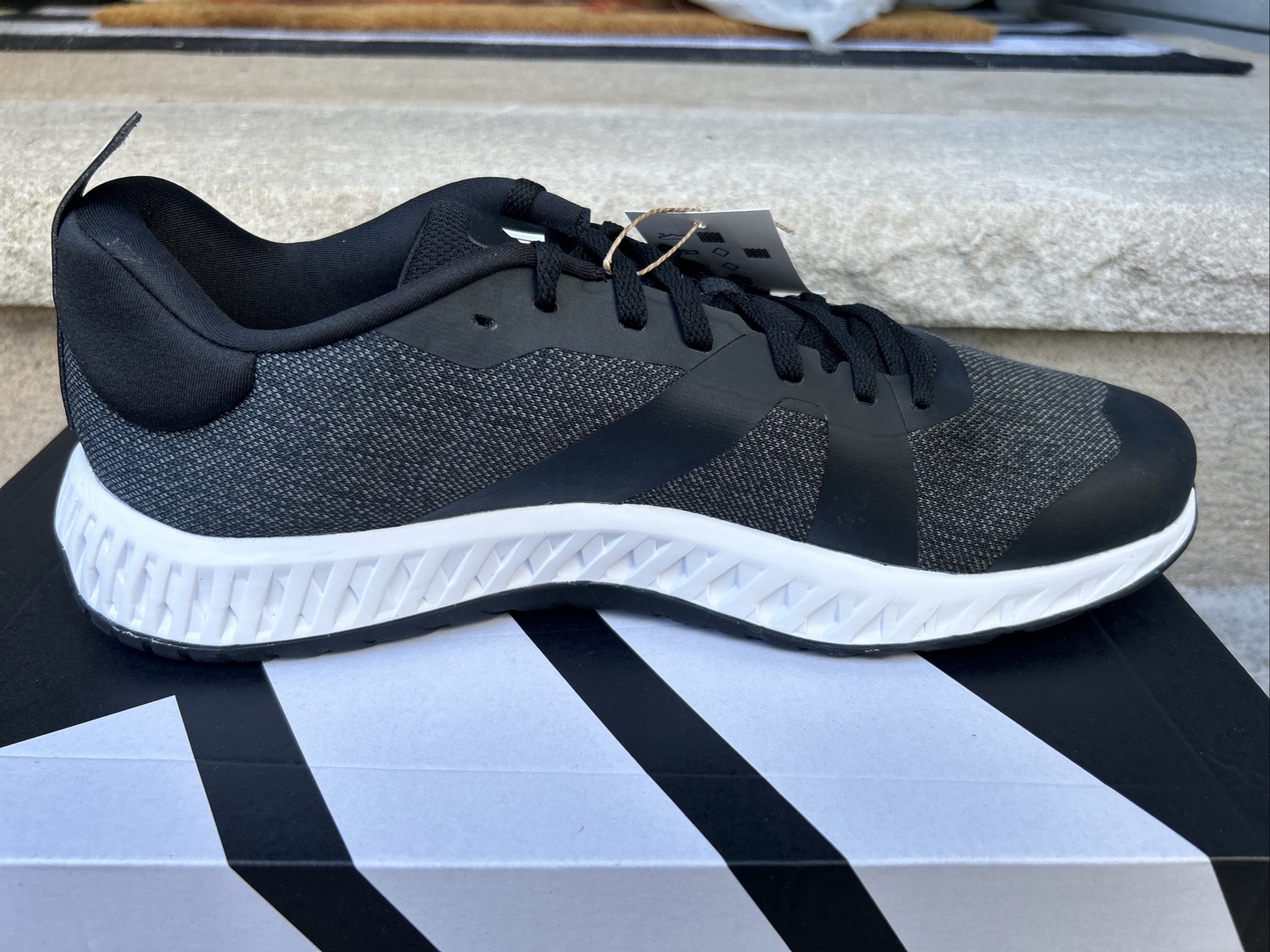 adidas Everyset Core Black Cloud Set White Lifting training Sneakers ID4989 Drop