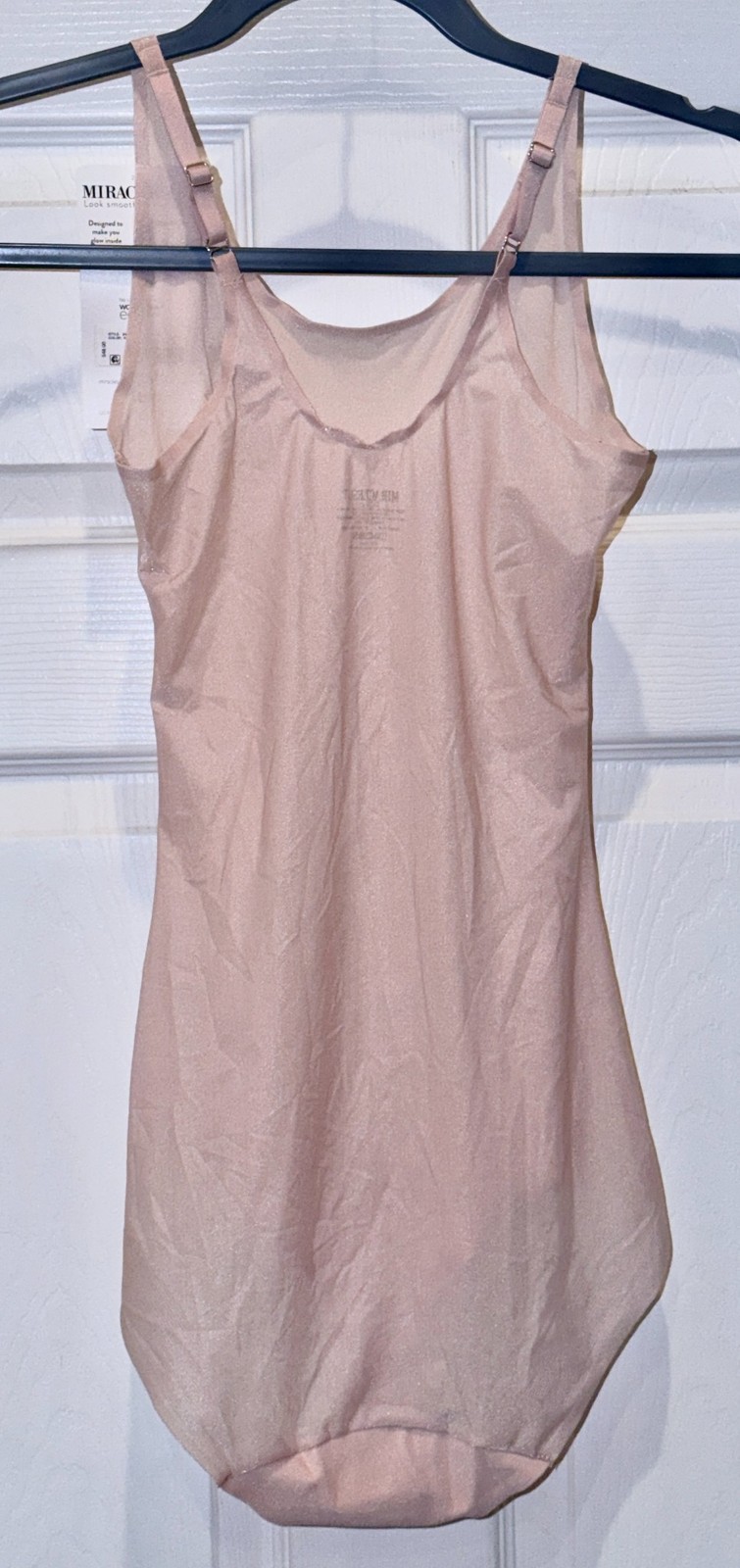 MIRACLESUIT Body Glow Rose Bisque Light Control Bodysuit Bodybriefer Womens M L