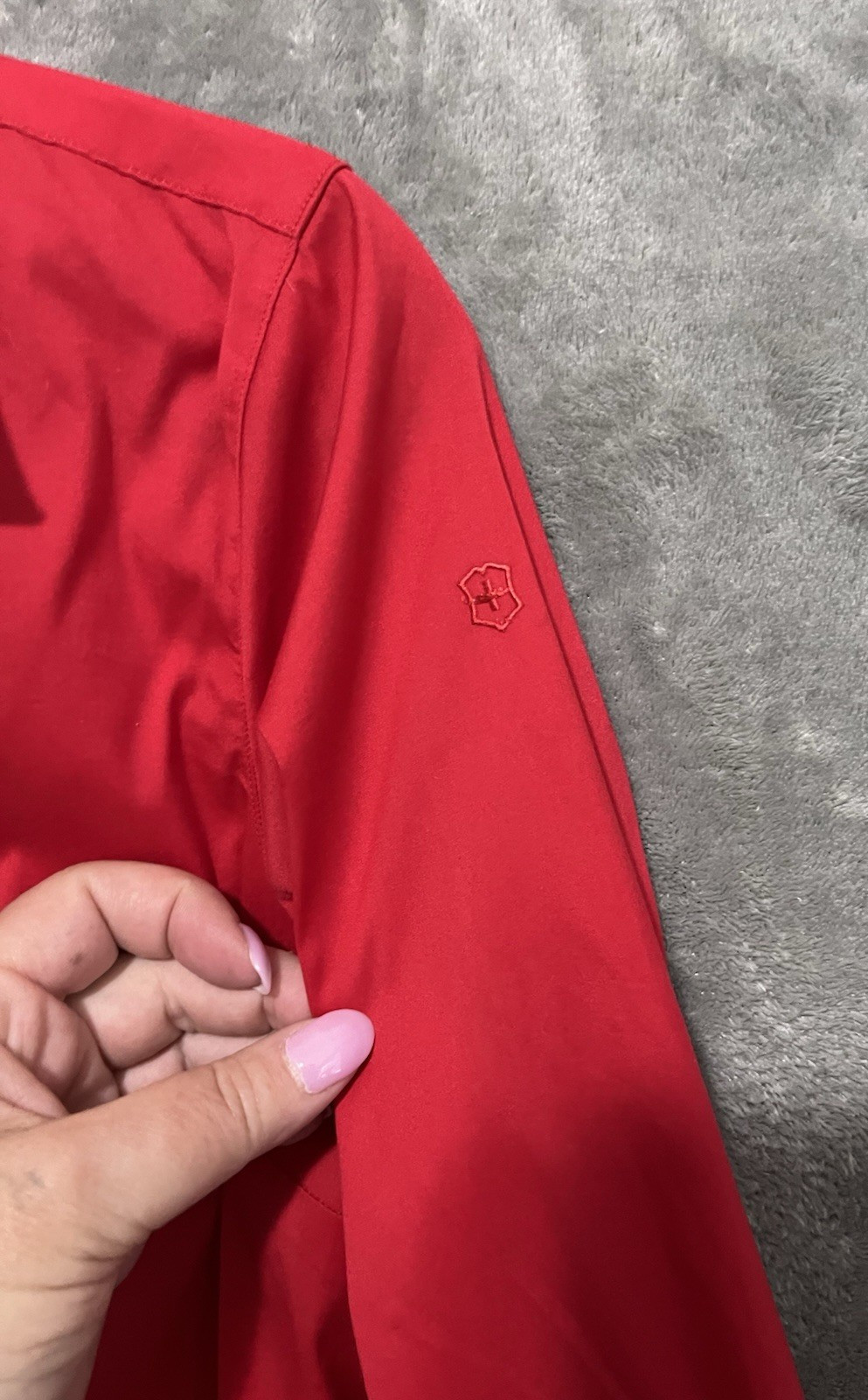 Victorinox Womens SZ Medium Red Long Sleeve Button Up Shirt Swiss Army