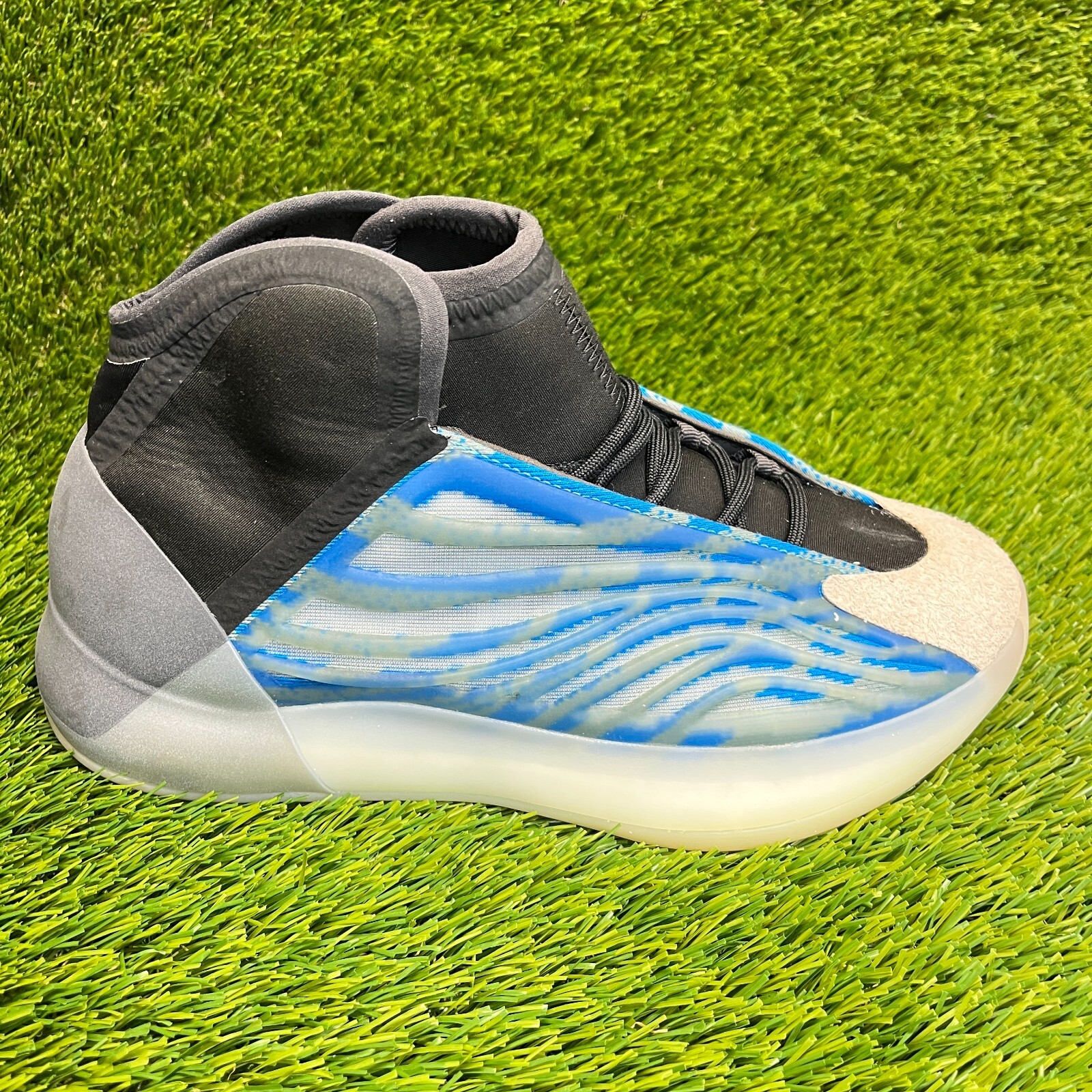 Adidas Yeezy Quantum Mens Size 8 Frozen Blue Black Basketball Shoes Sneakers