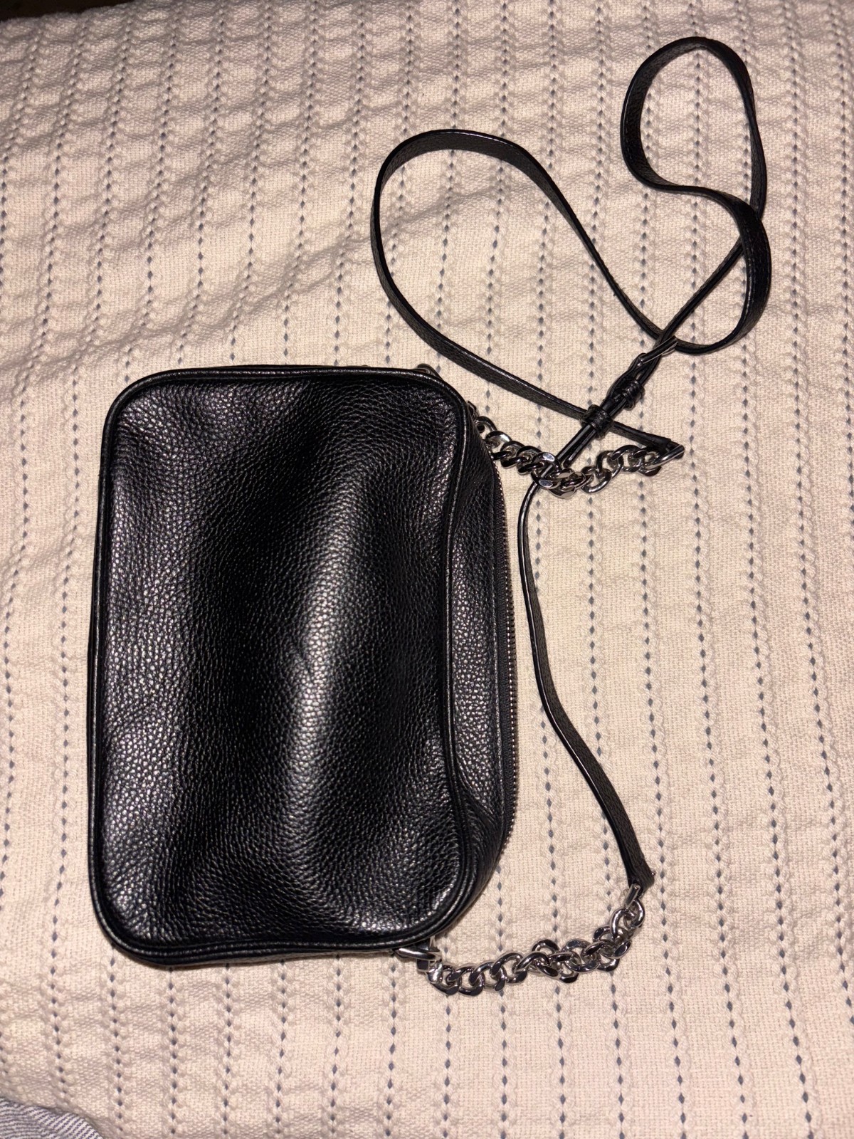 Michael Kors Black Crossbody Bag Silver Chain Strap Zip Top Lined Inner Pockets