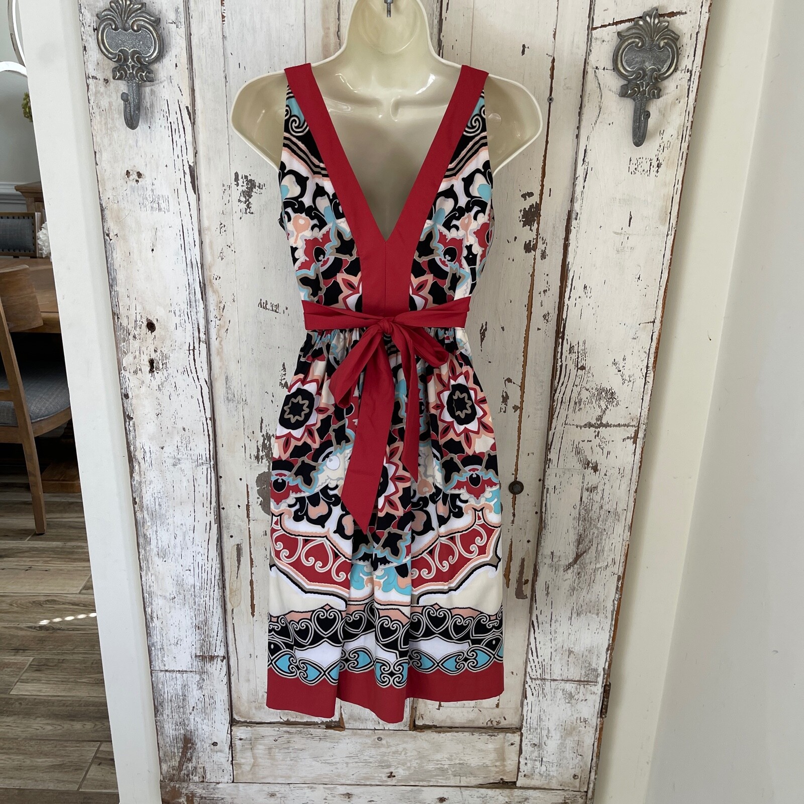 Trulli Size 2 Womans Black Blue Beige White Rust Sleeveless Summer Classy Dress
