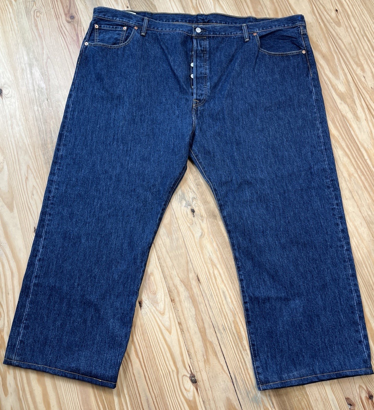 NEW Levis Mens 501 Original Fit Denim Jeans Straight Button Fly 52×28 Hemmed