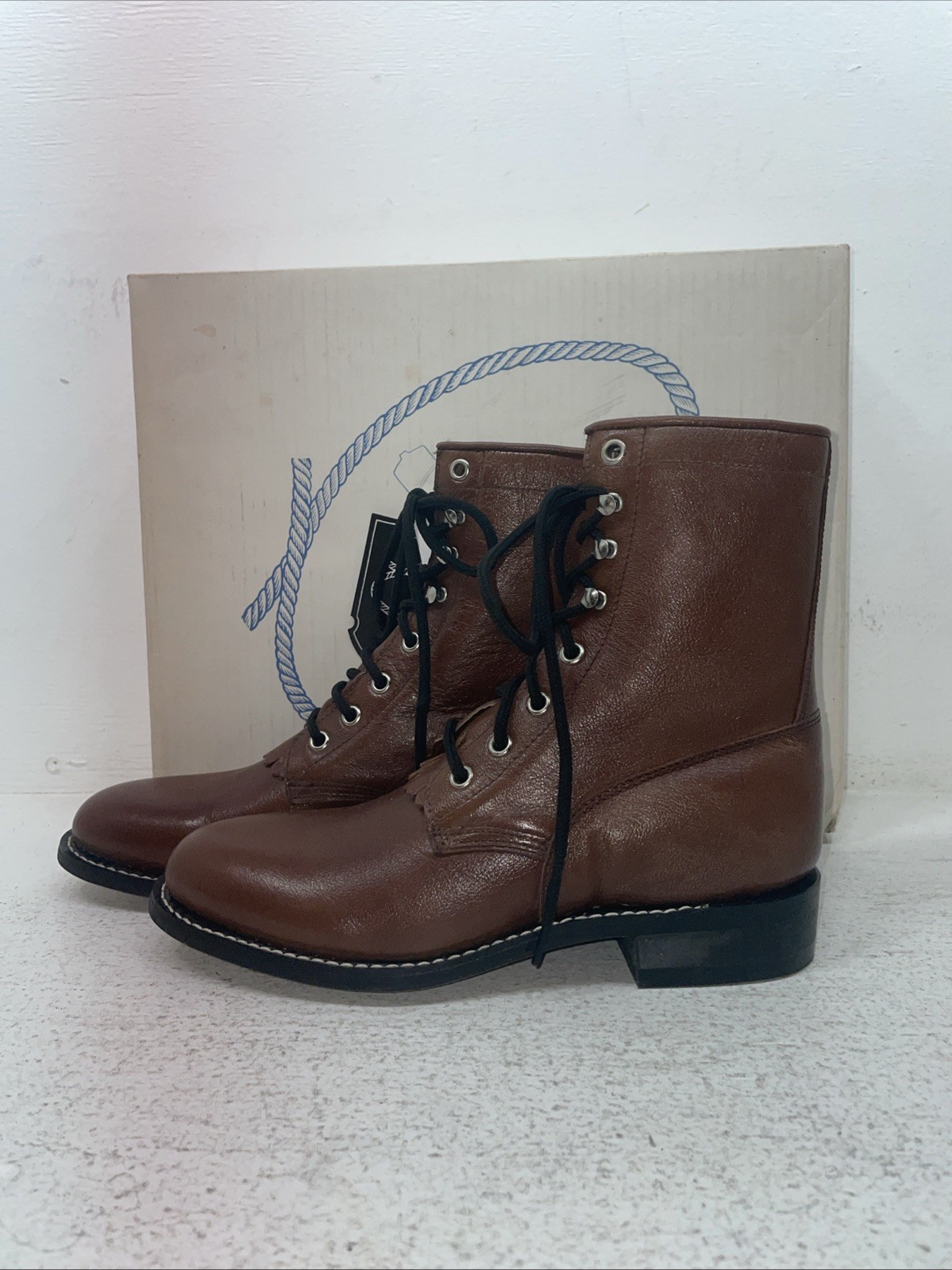 New Youth Brown Lace Up A Jama Product Cowboy Boots. Y 5117 G 5.5 5 1/2. 2-136
