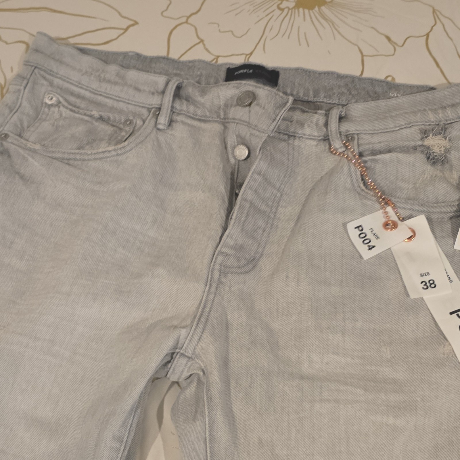 PURPLE Men’s Gray Light Wash Distressed Denim Flared Jeans Size 38