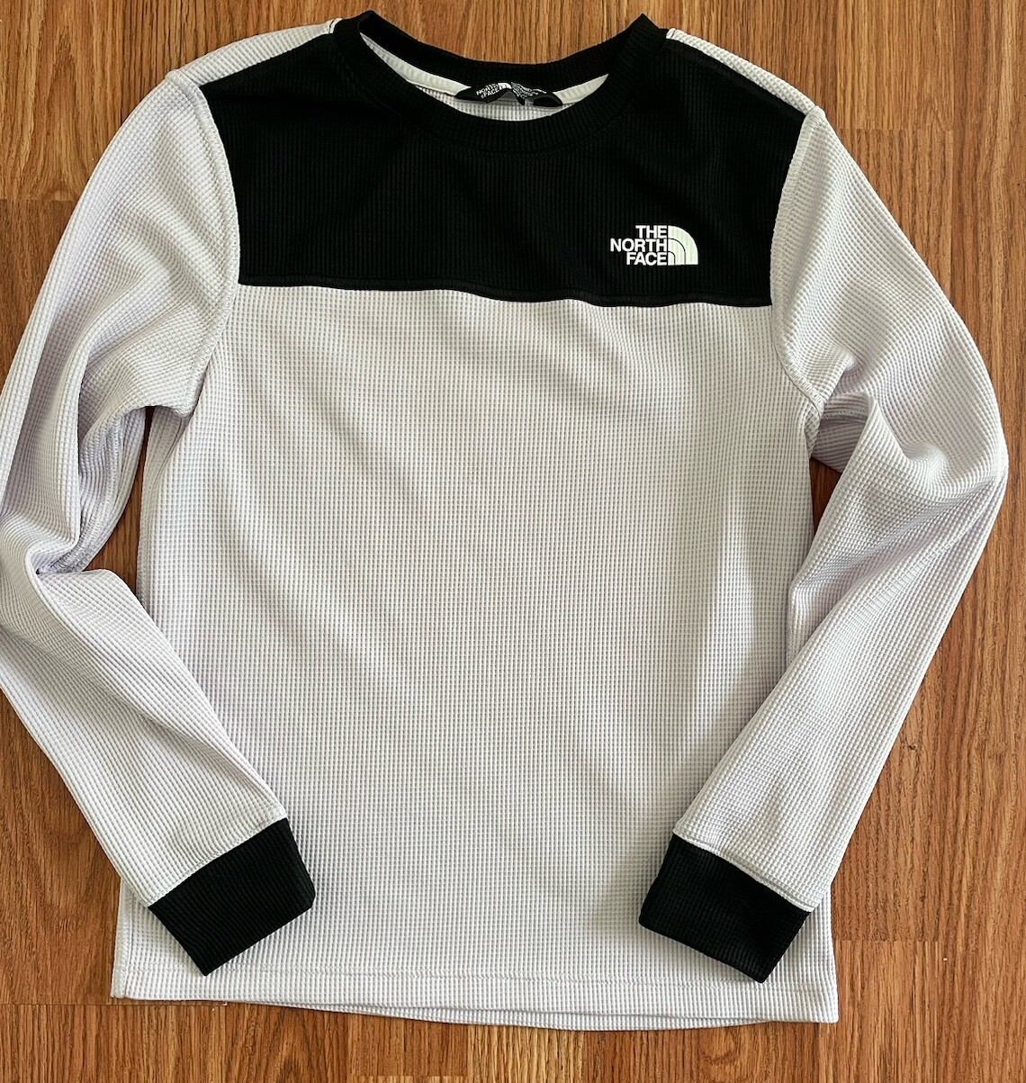 Teen Unisex THE NORTH FACE FlashDry Pink Thermal Top, Size Medium (10) EUC