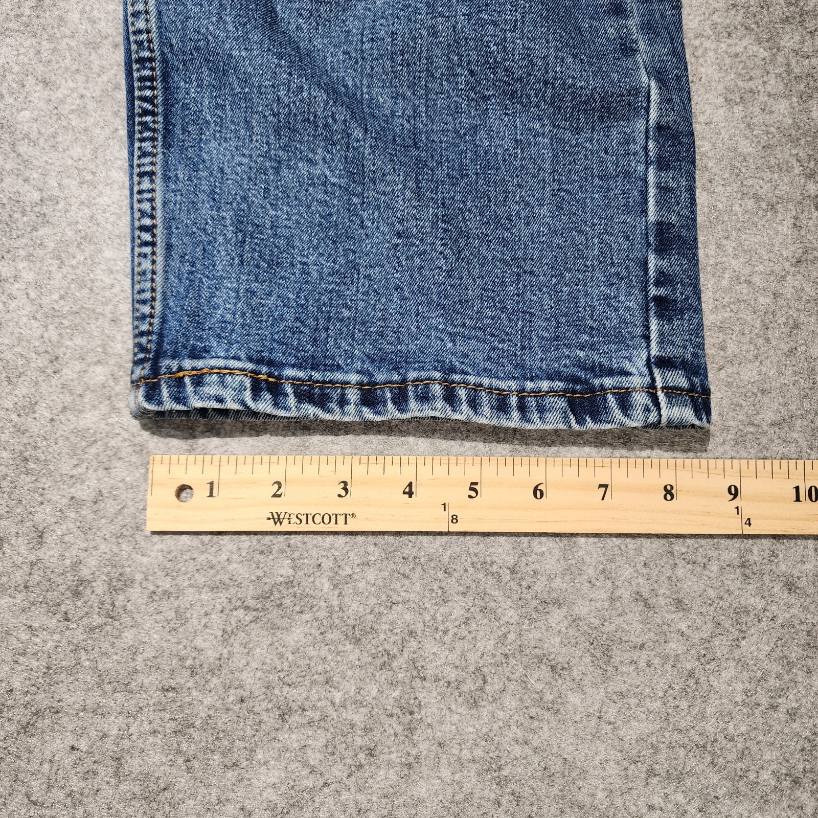 Levi’s Regular Fit Straight Leg Blue Medium Wash Stretch Denim Jeans Mid Rise