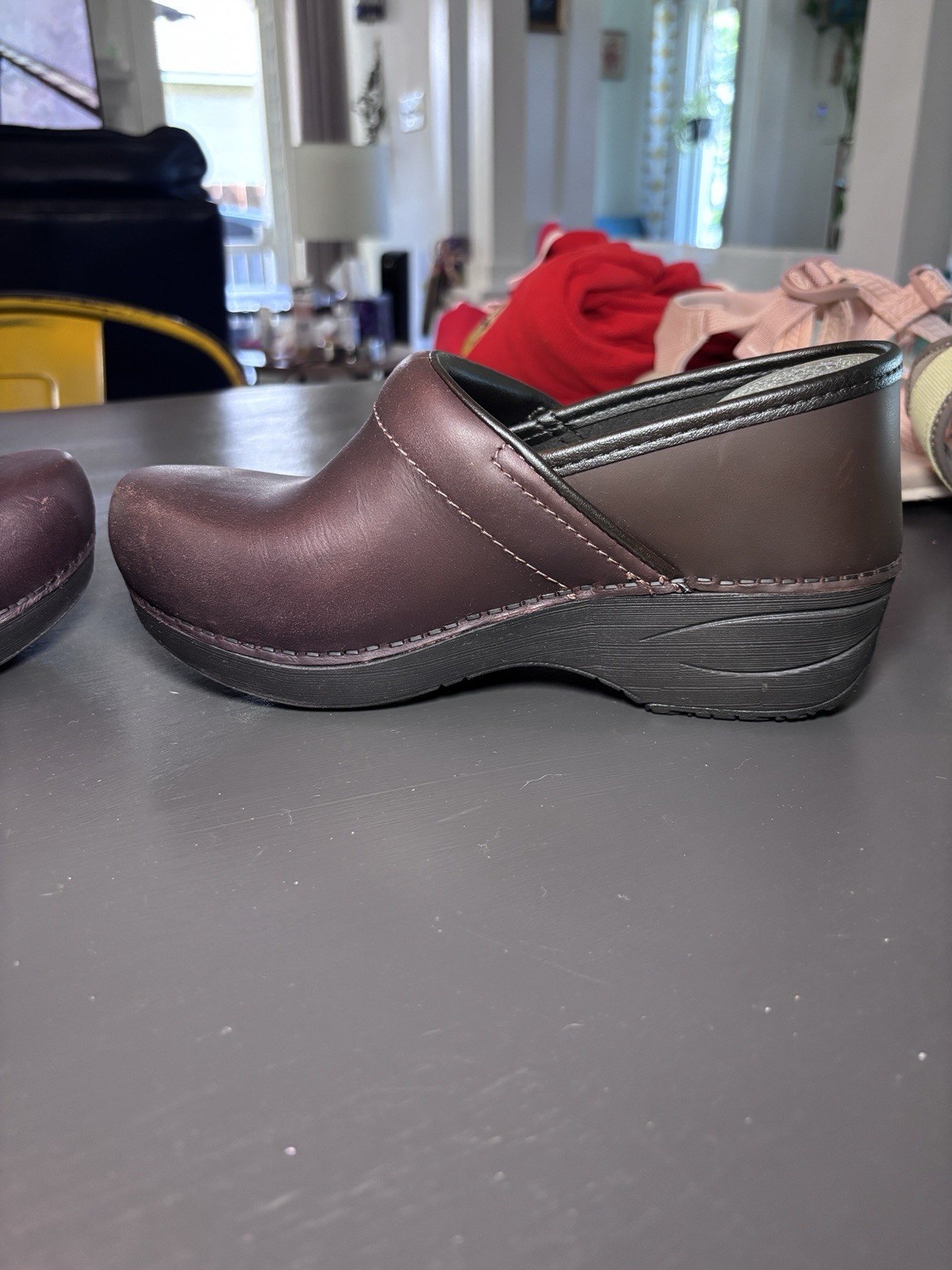 Dansko XP Slip Resistant Clog Nurse Shoes Womens Size EUR 35 US 5 Brown Slip Ons