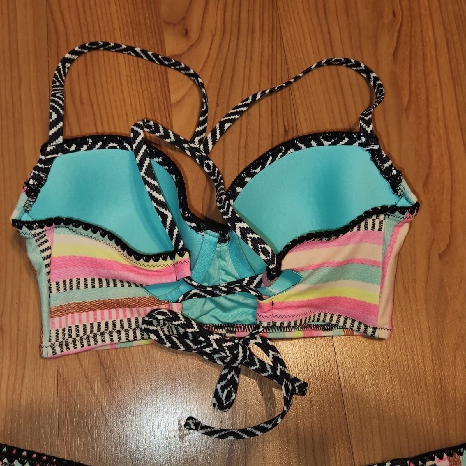 Shade & Shore Multi Stripe Geometric Swim 34 B + Small Bottom