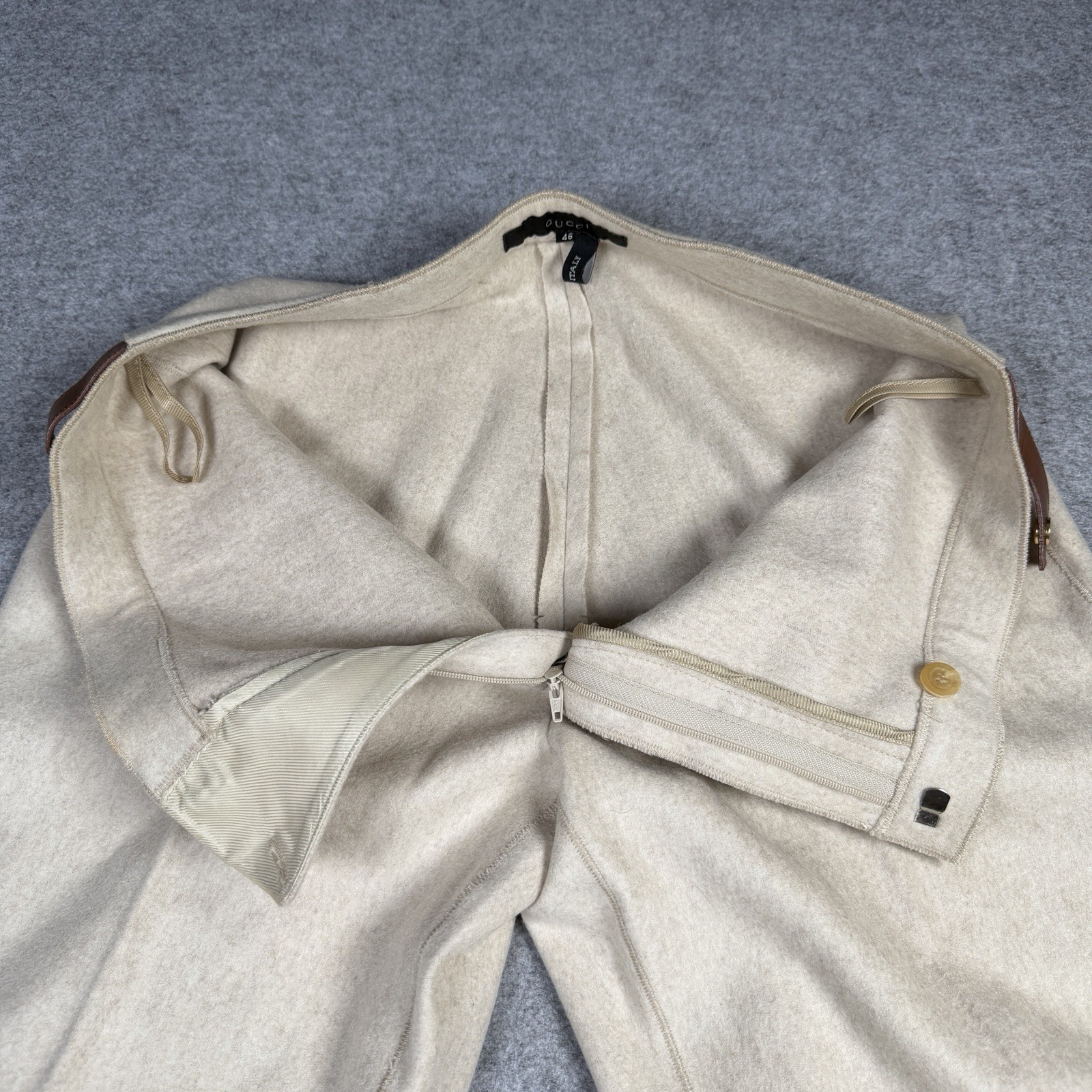 Vintage Gucci Cashmere Wool Beige Leather Buckle Women’s Dress Pants Size IT 46