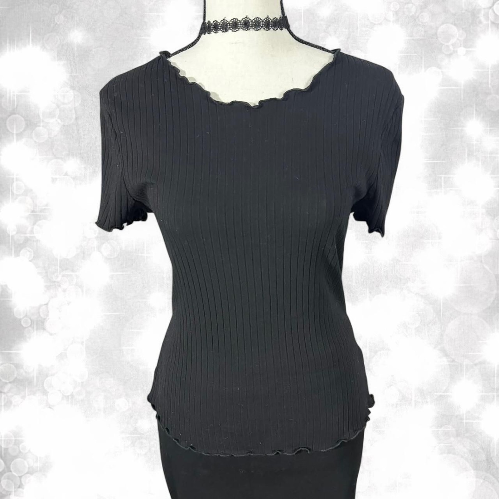 Grunge style ruffled feminine basic baby tee