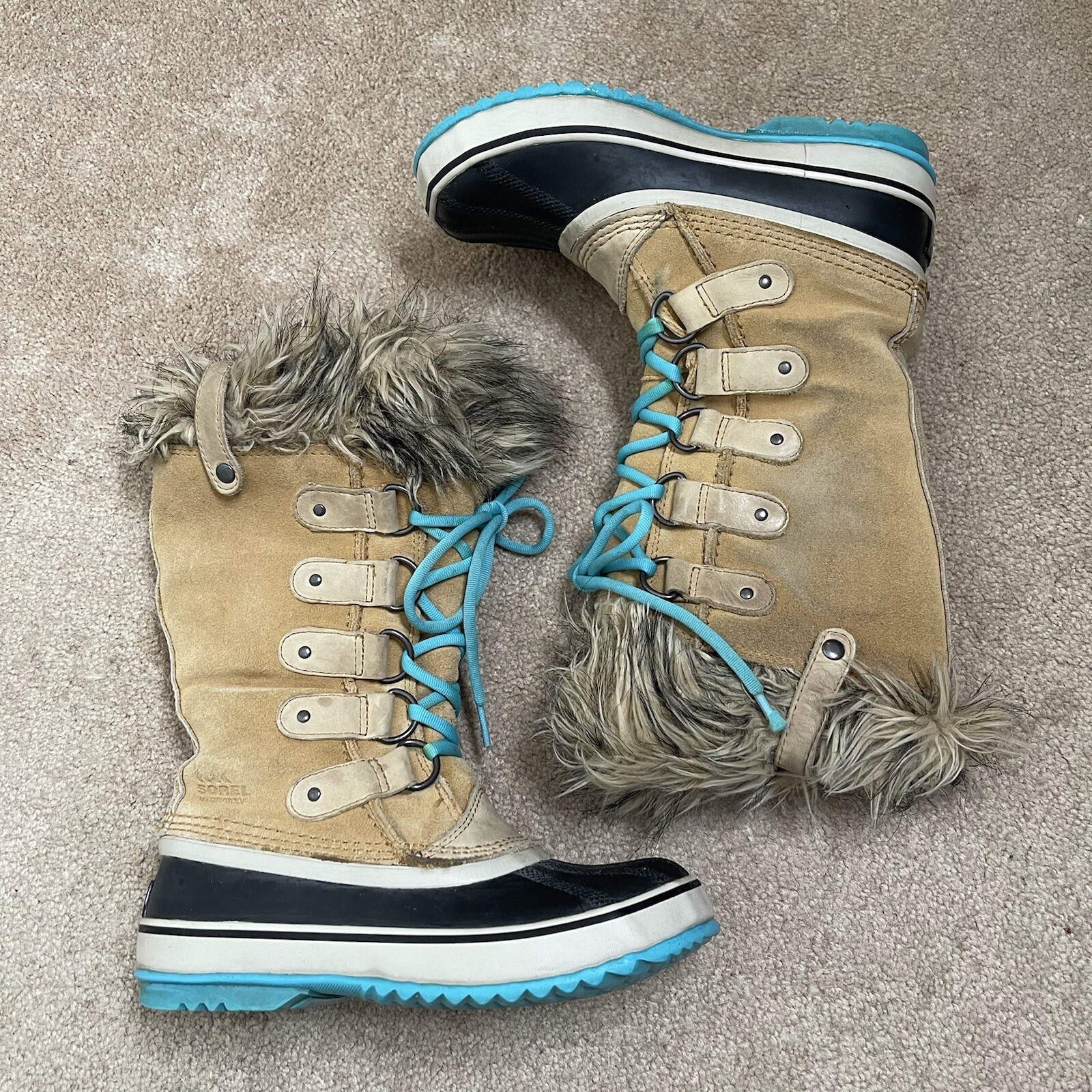 Sorel Joan of Arctic Curry Turquoise lace up fur lined snow boots women’s size 6