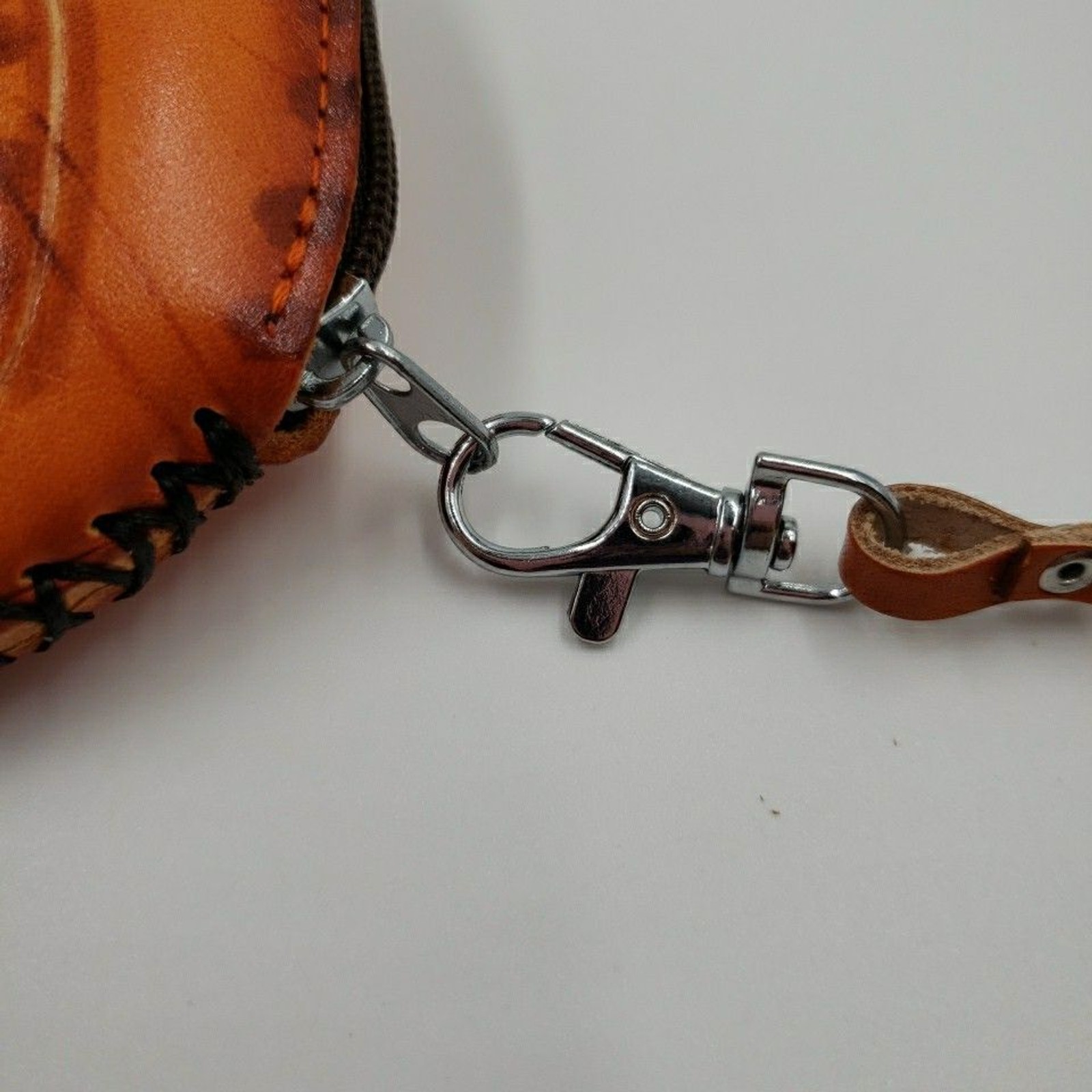 SNAIL Zip Pouch Pendant Creative Gift Jewelry Holder Handmade Leather Coin Purse