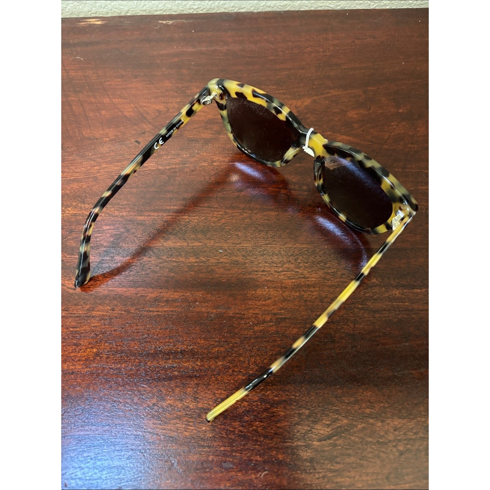 J. Crew Tortoiseshell Cat-Eye Sunglasses – Brown/Amber Frame
