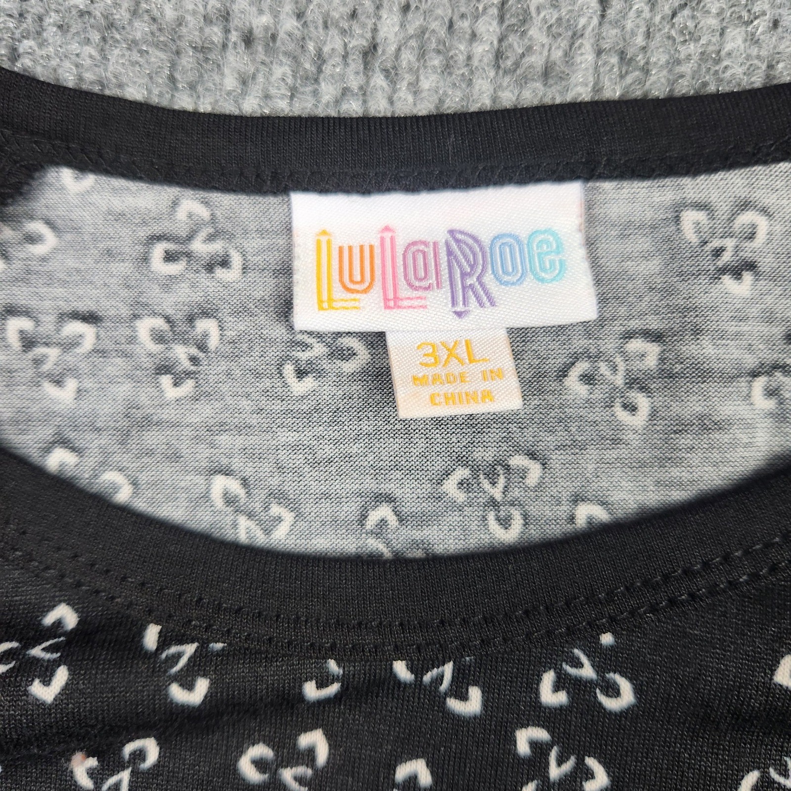 LuLaRoe Randy Baseball Tee 3XL Black White Geometric Print 3/4 Raglan Sleeve NWT