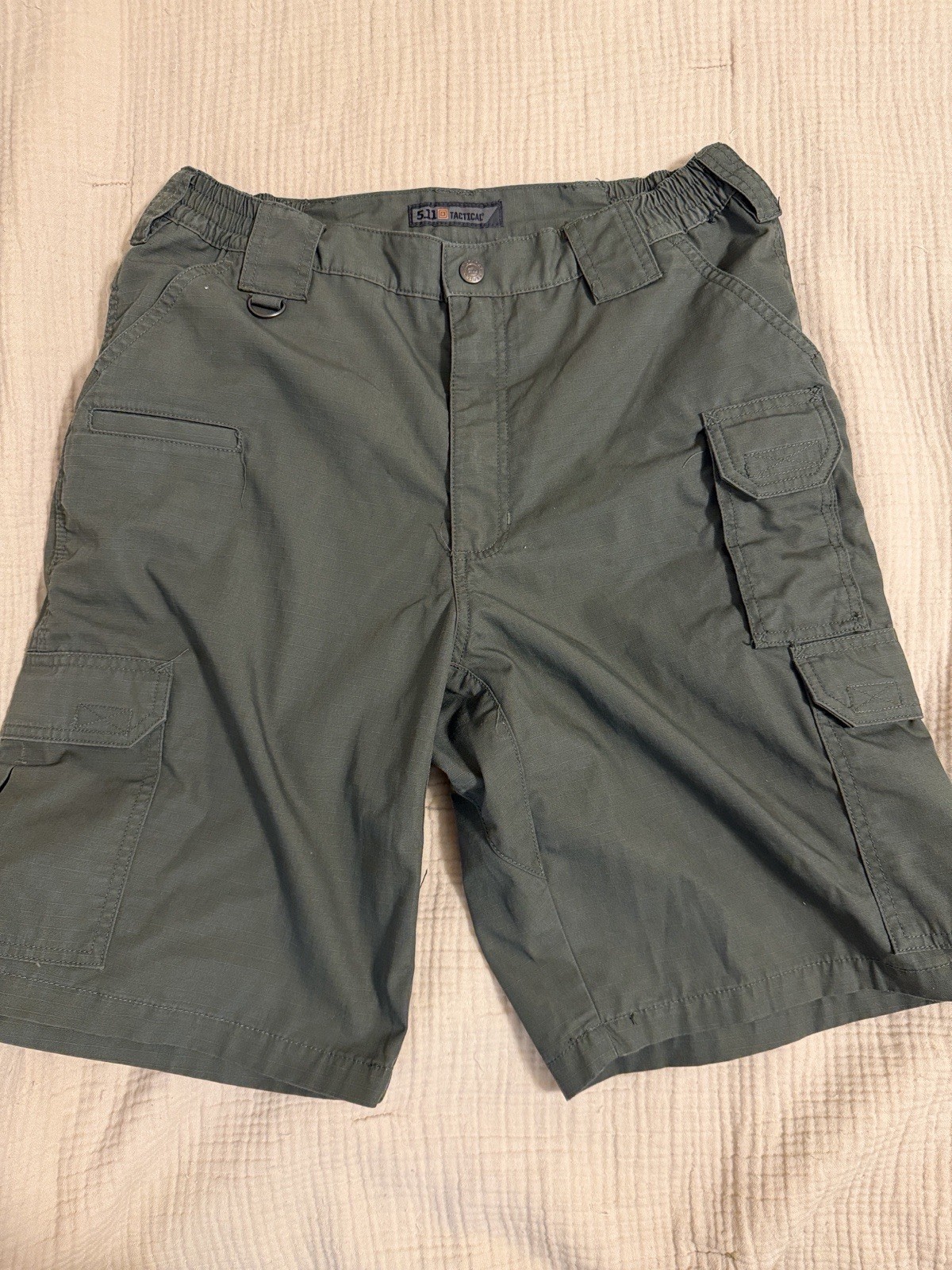 5.11 Tactical Men’s Green Ripstop Cotton Cargo Shorts Flat Front Button