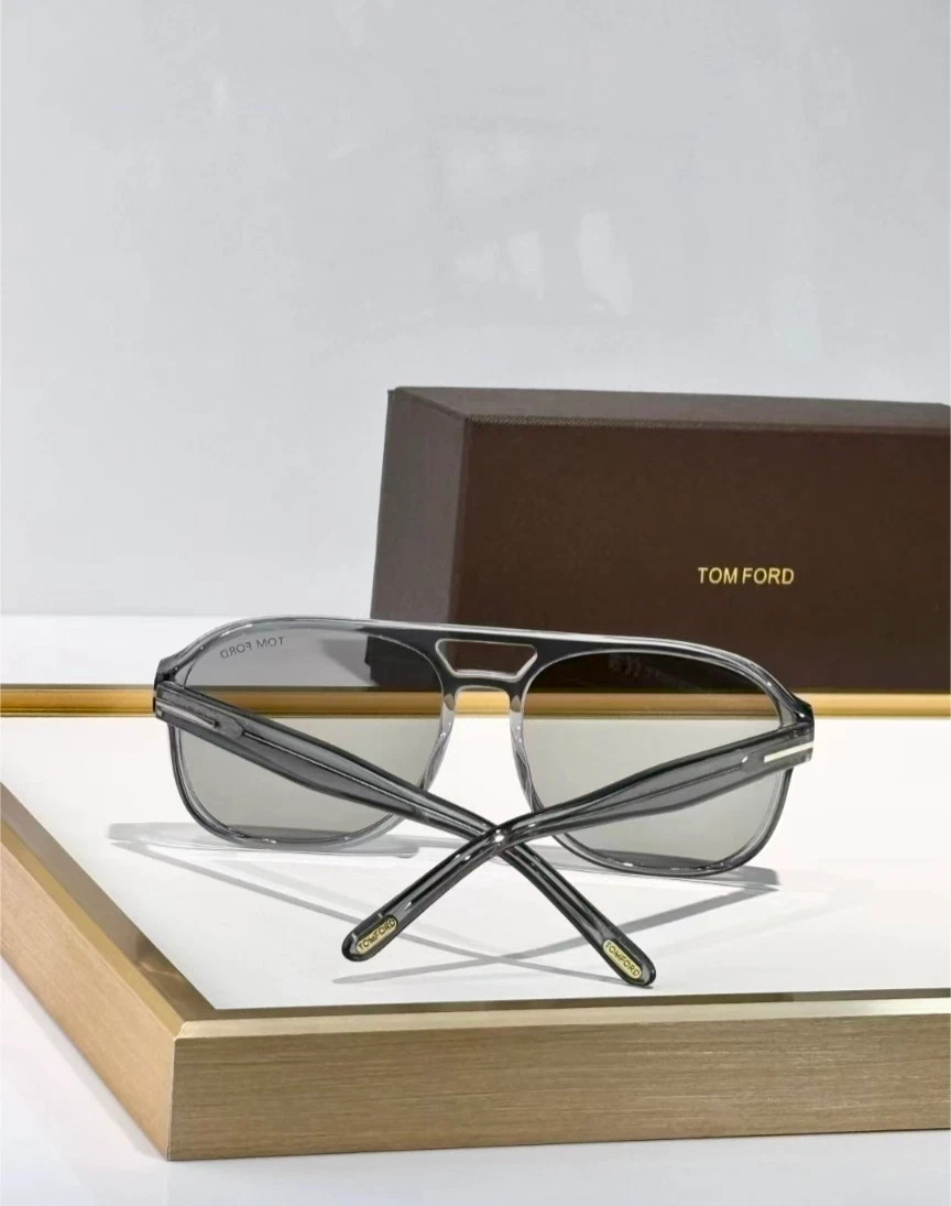 Tom Ford Rosco Sunglasses TF1022 Gray 58-16-140mm With Case New