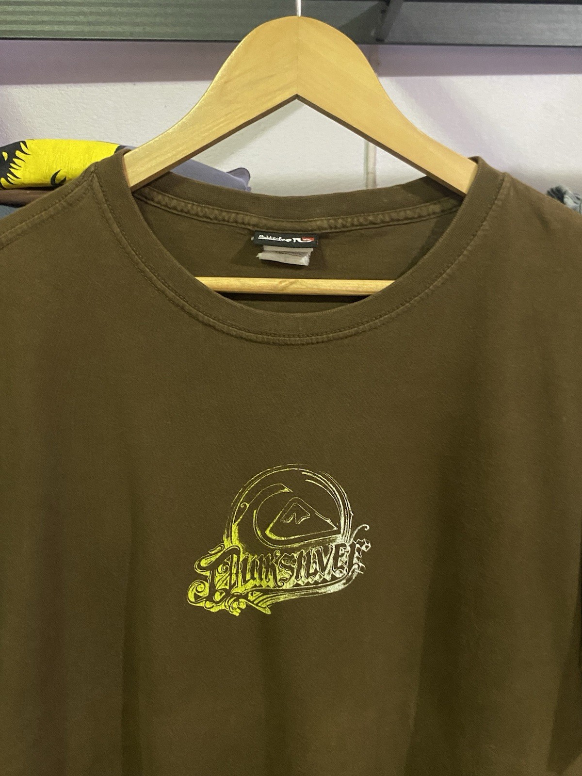 Vintage 90s/00s Quiksilver Surf T-Shirt – Made in Mexico – Olive Green