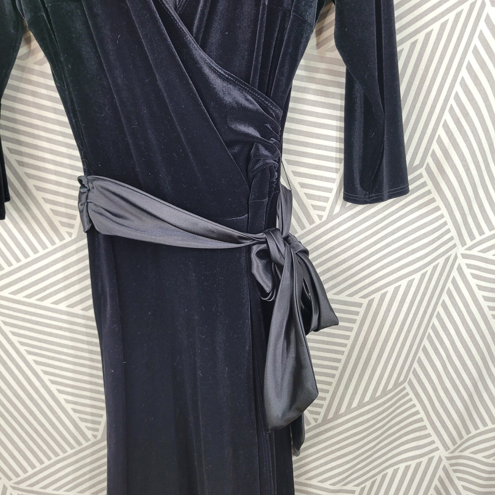 Vintage Black Velvet Wrap Top Dress size Medium Evening Alt Sexy Event Satin Bow