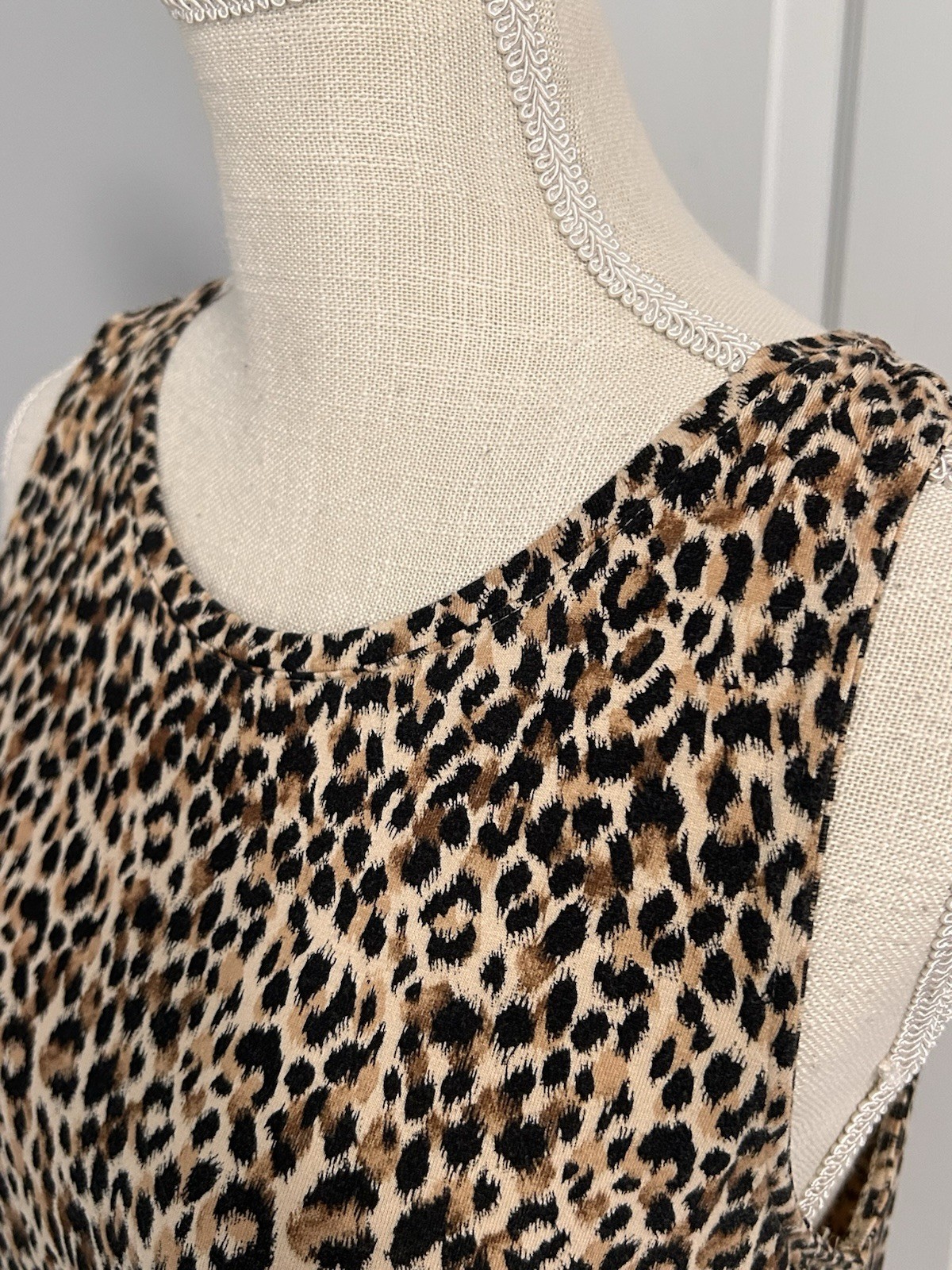 OLD NAVY LUXE~LARGE~BLACK & BROWN ANIMAL PRINT PULLOVER SLEEVELESS SWING TOP~L