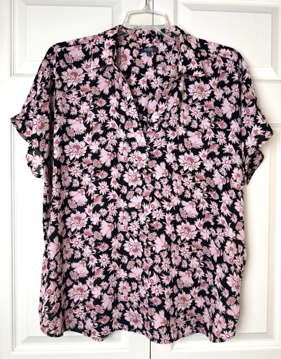 NYDJ Womens Plus 1X, Becky Blouse Short Sleeve, Black/Pink Floral Split Neck