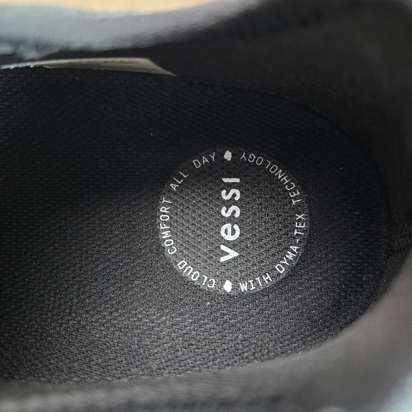 Vessi Everyday Classic Womens Size 9 Waterproof Shoes Sneakers All Black