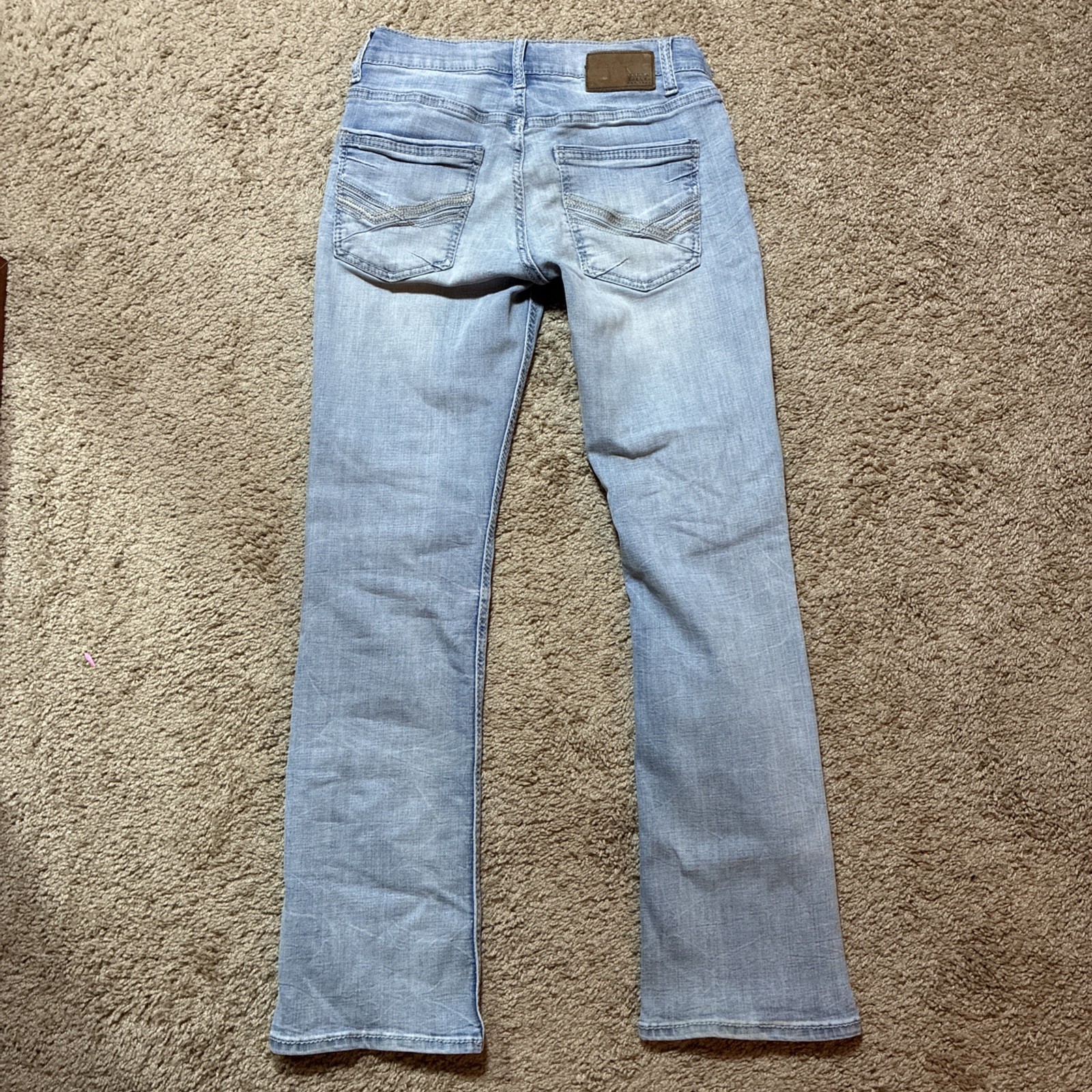 BKE Aiden Jeans Mens 31X32 Blue Bootleg Light Wash Stretch Denim Buckle