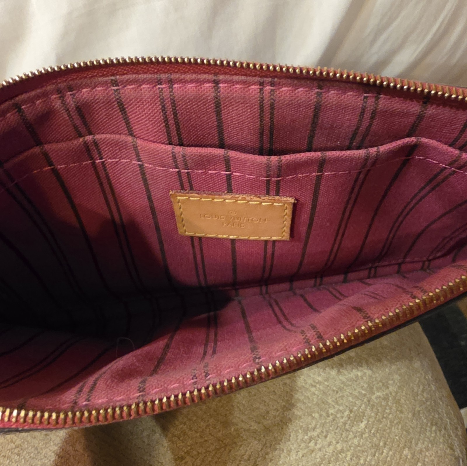 Authentic Louis Vuitton Monogram Neverfull Clutch Wristlet Pouch Excellent