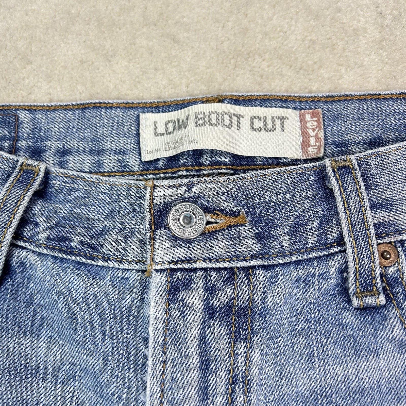 Vintage 90s Levi’s 527 Low Rise Bootcut Jeans Mens 32×32 Denim Faded Distressed