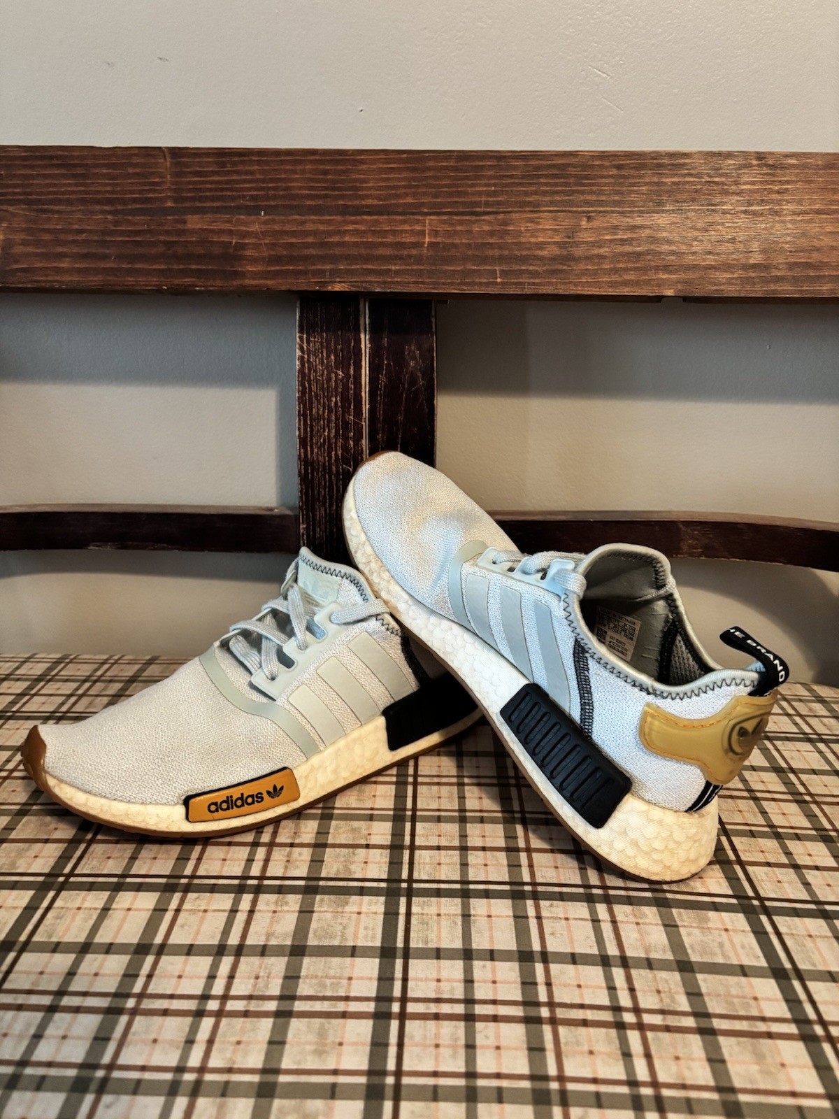Adidas NMD R1 Sneakers Knit Upper And Boost Cushion Technology. Woman’s 7 1/2