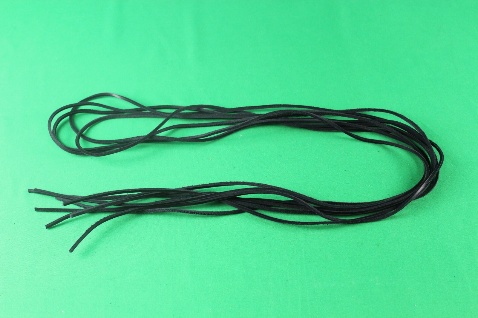 NEW, 2 PAIRS, 4 LONG STRANDS, 72″ LEATHER LACES, 5 COLORS TO CHOOSE FROM, GLOVES