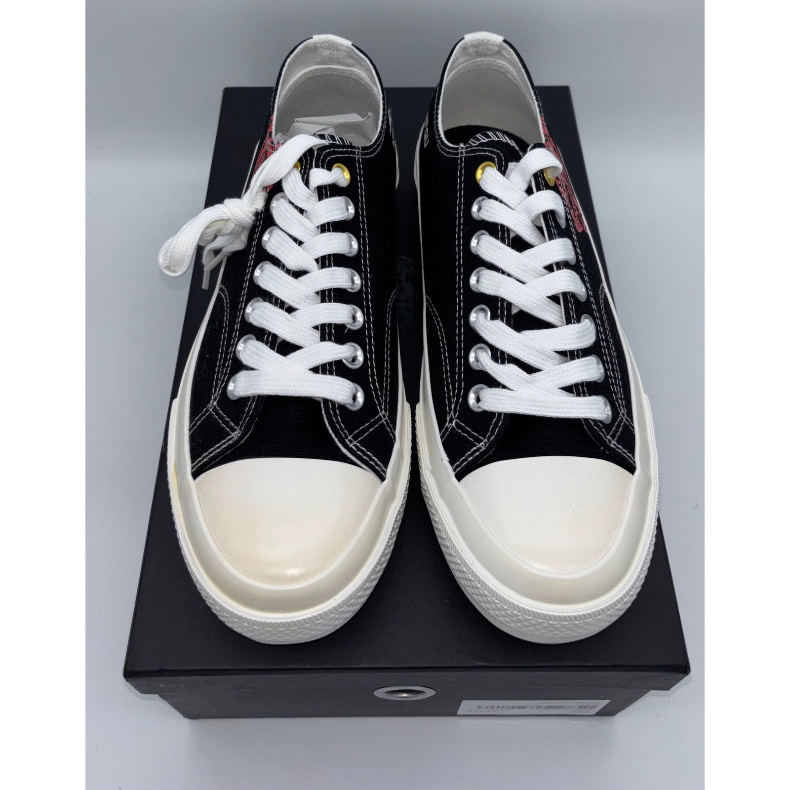 Darc Sport Low Top Wolves Black Red NFGU Canvas Sneaker W1-DIOS Mens 10 Women 12