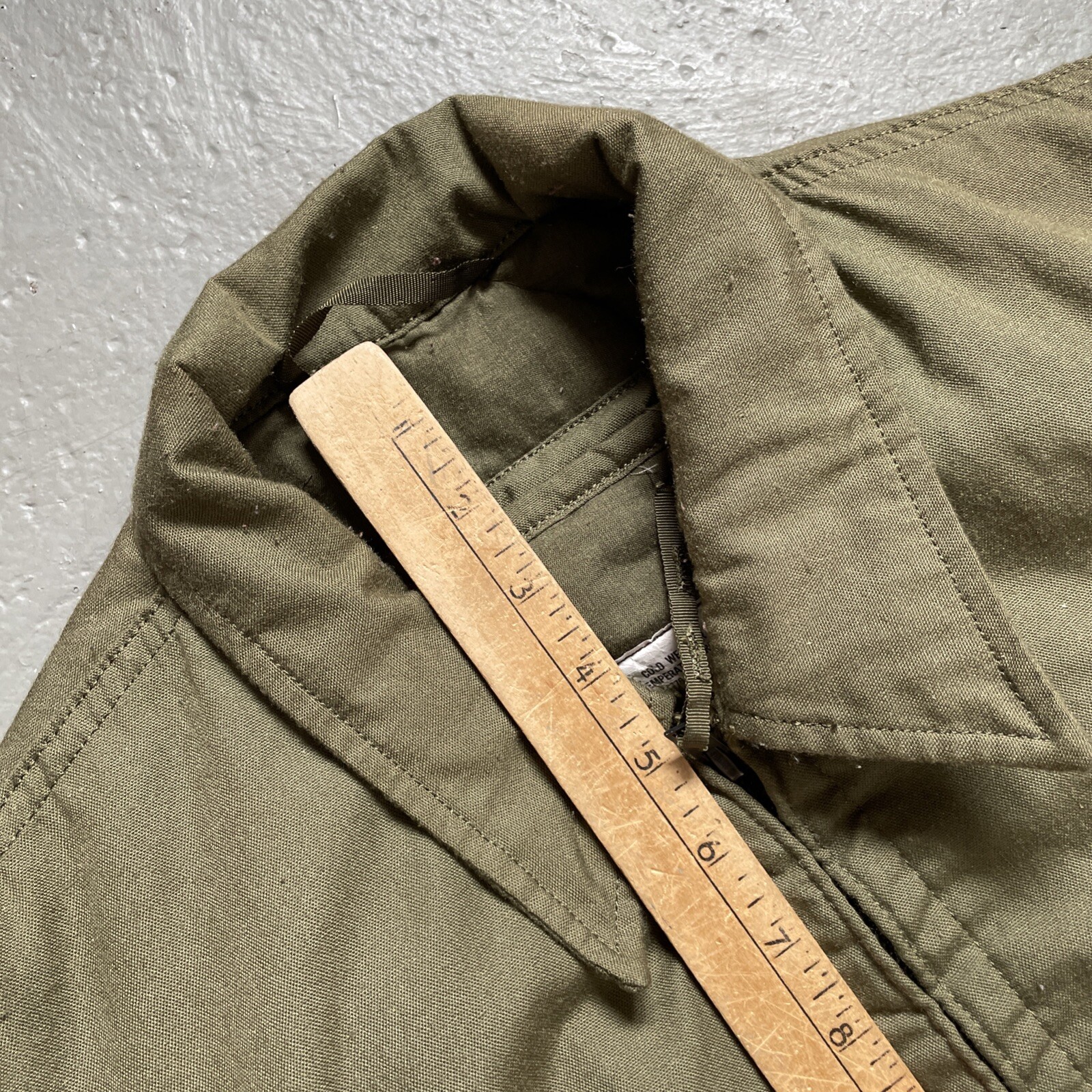Vintage 1980s Avirex Aramid Cold Weather High Temperature Military Jacket M