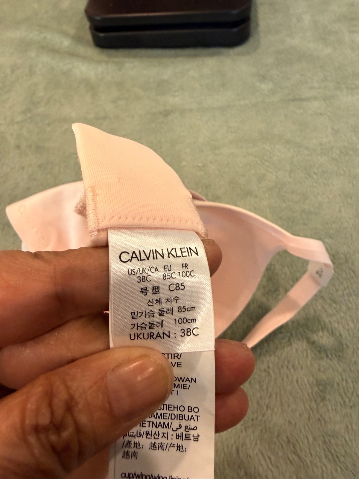 Calvin Klein Perfectly Fit Full Coverage Underwire Bra Lightly Lined NWT Pink