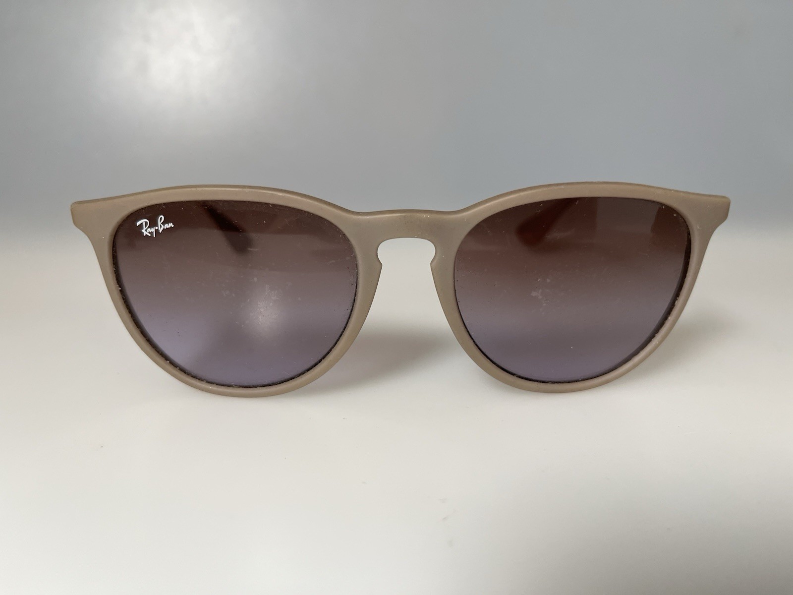 Ray-Ban Erika RB4171 6000/68 Beige Round Sunglasses FRAME 54-18