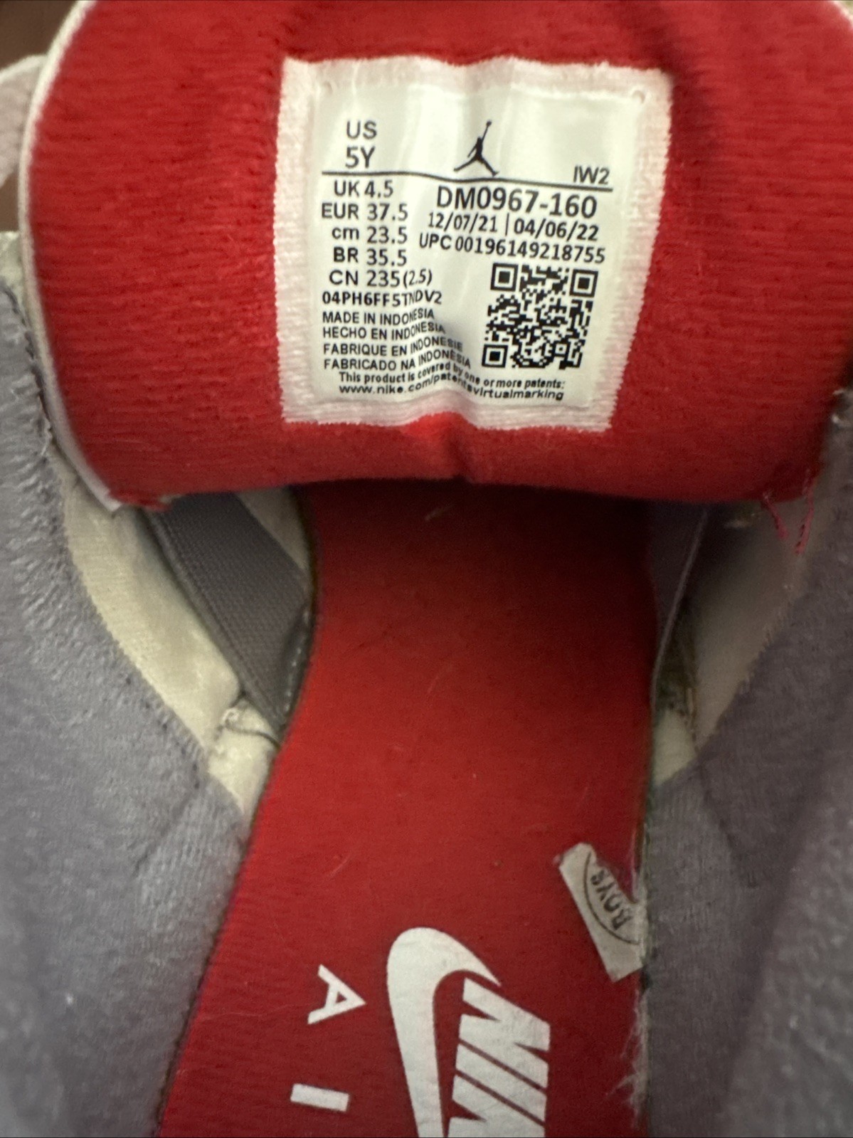Jordan Three Retro (GS) FIRE RED 5Y￼