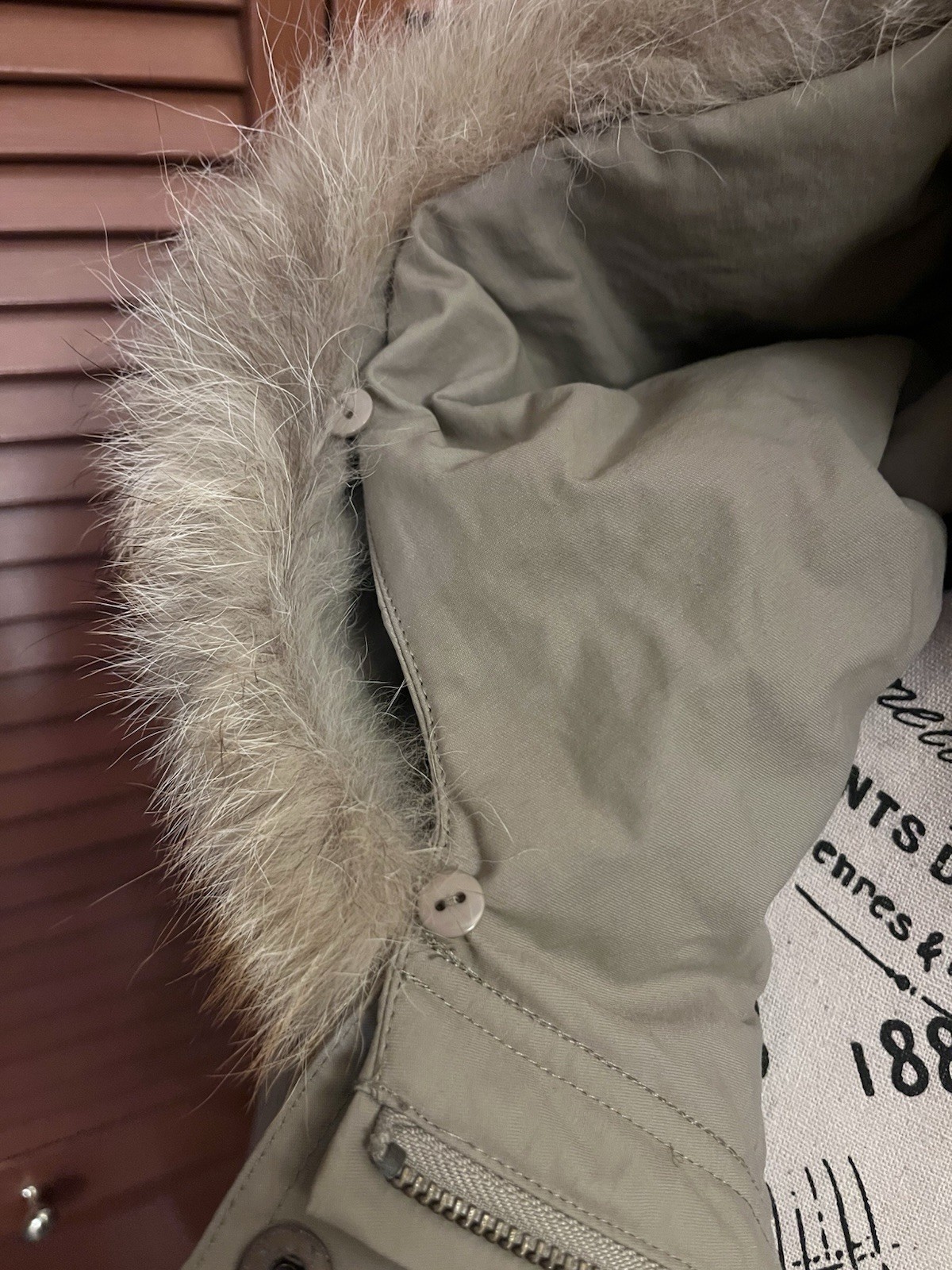 Pendleton Belted Beige Parka Real USA Coyote Fur Hood Quilted Lining Sz Xl