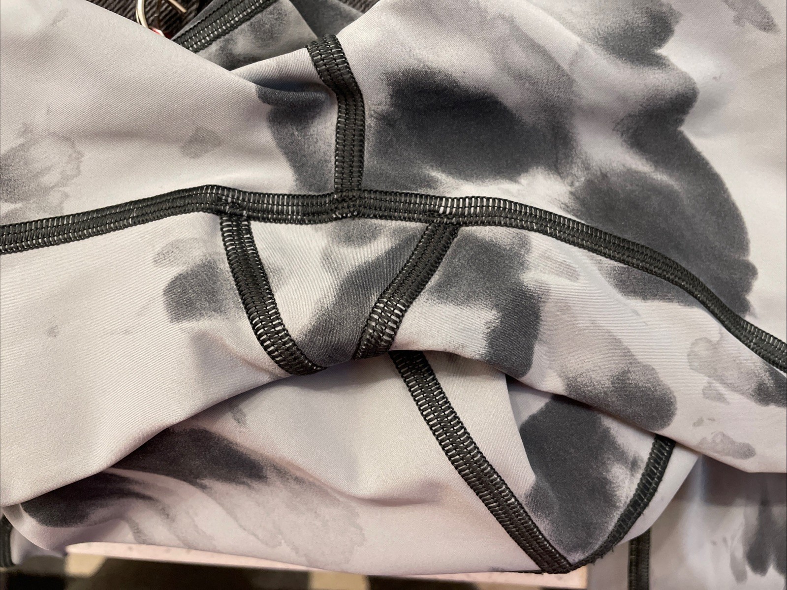 Lululemon Lab Wunder Under 28” Inches Inseam Hi Rise Camo Size 6 CAST/GRY