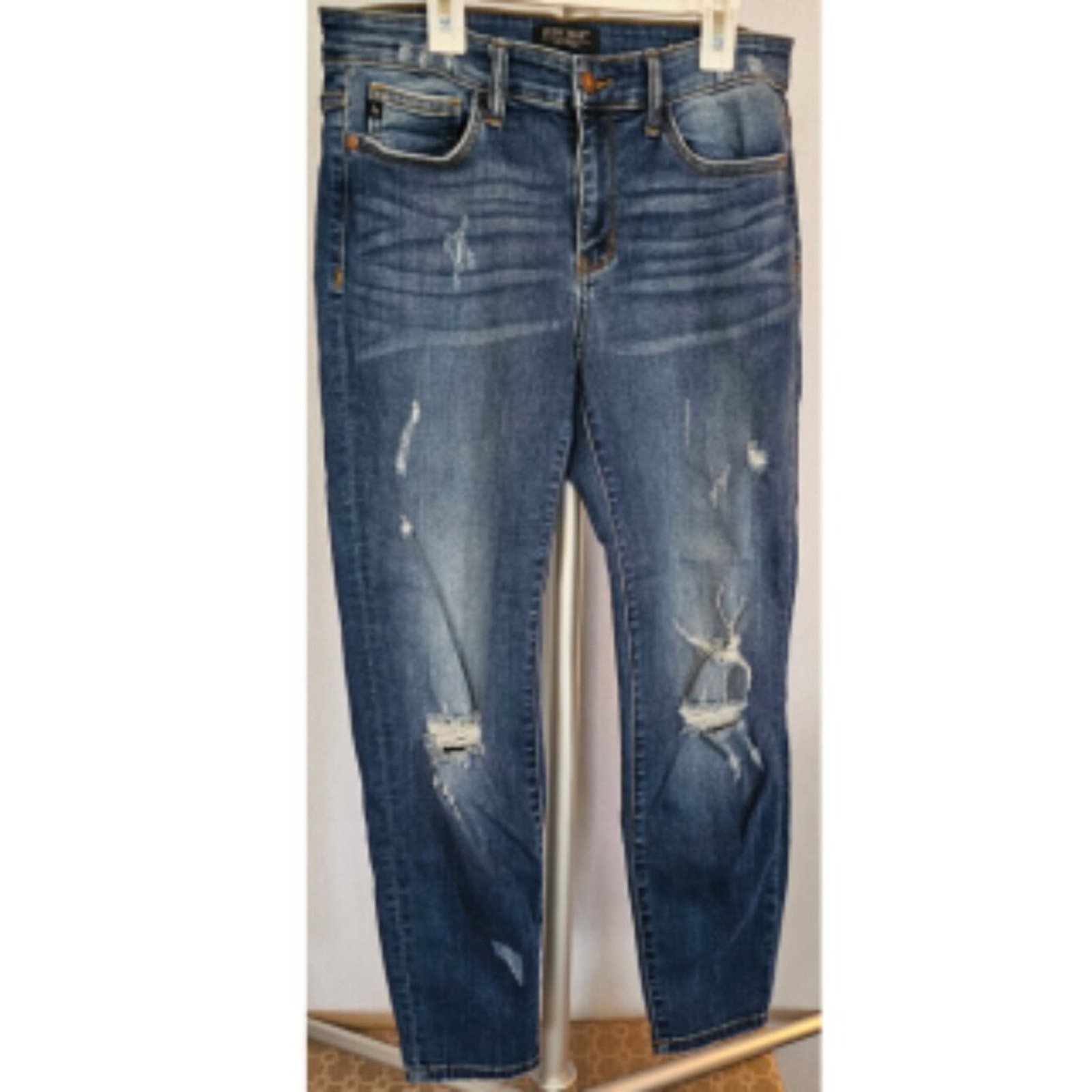 Judy Blue Los Angeles Relaxed Fit 11/30 Short 26.5 in inseam