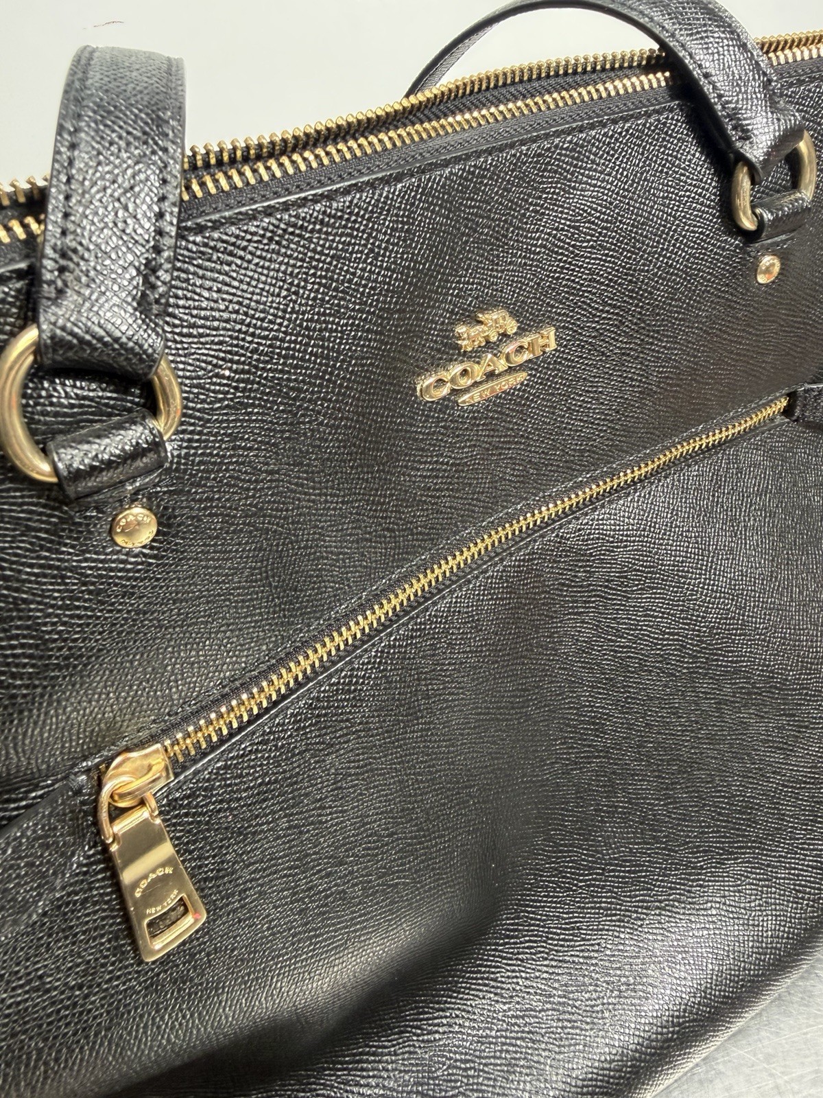 COACH Gallery Tote Shoulder Bag Black Crossgrain Leather w/ Gold Hardware F79608