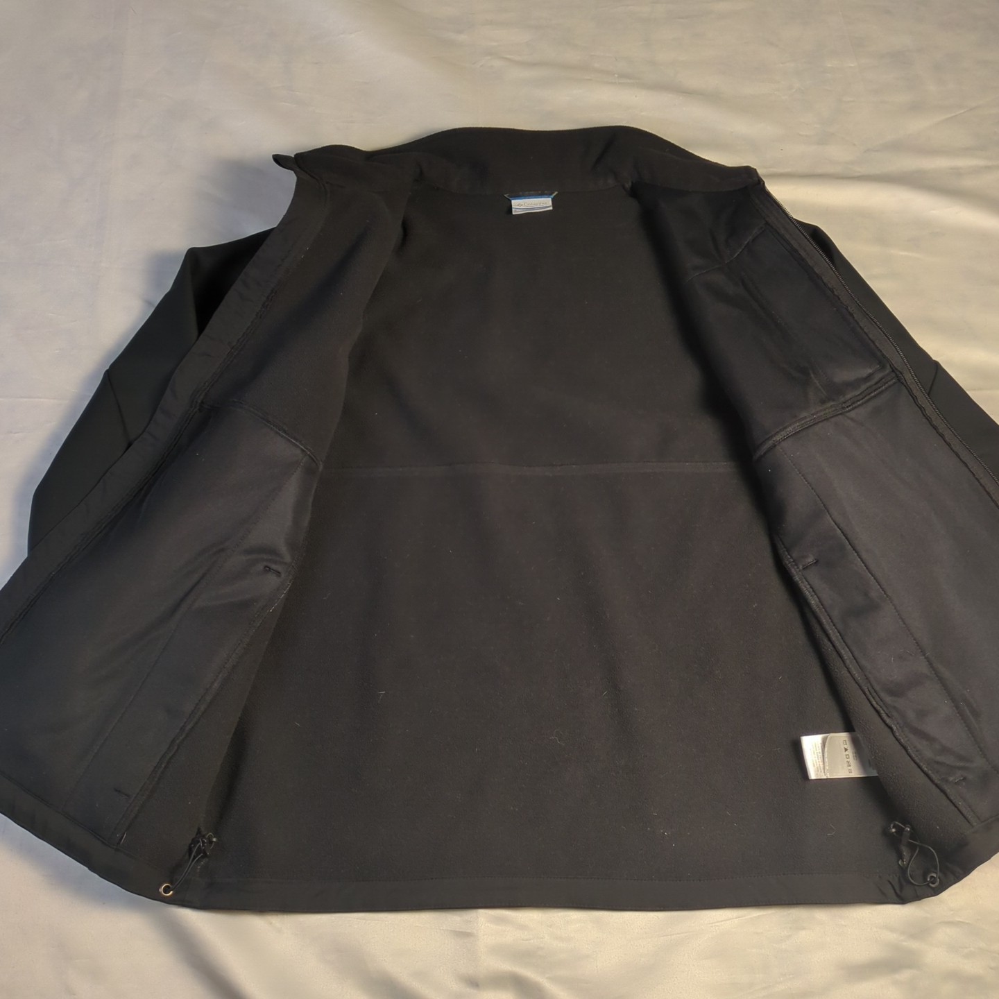 Mens Size Medium Columbia Bowen Lake II Softshell Jacket Black Windbreaker