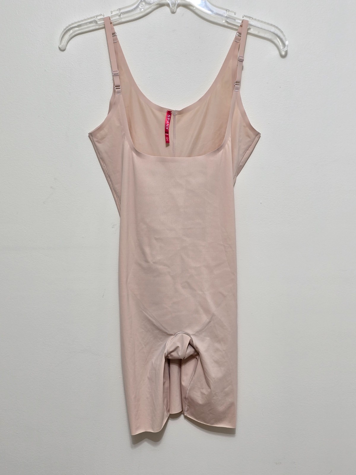 SPANX Sculpt Sz M OnCore Open Bust Mid Thigh Bodysuit Nude Slimming Shapewear