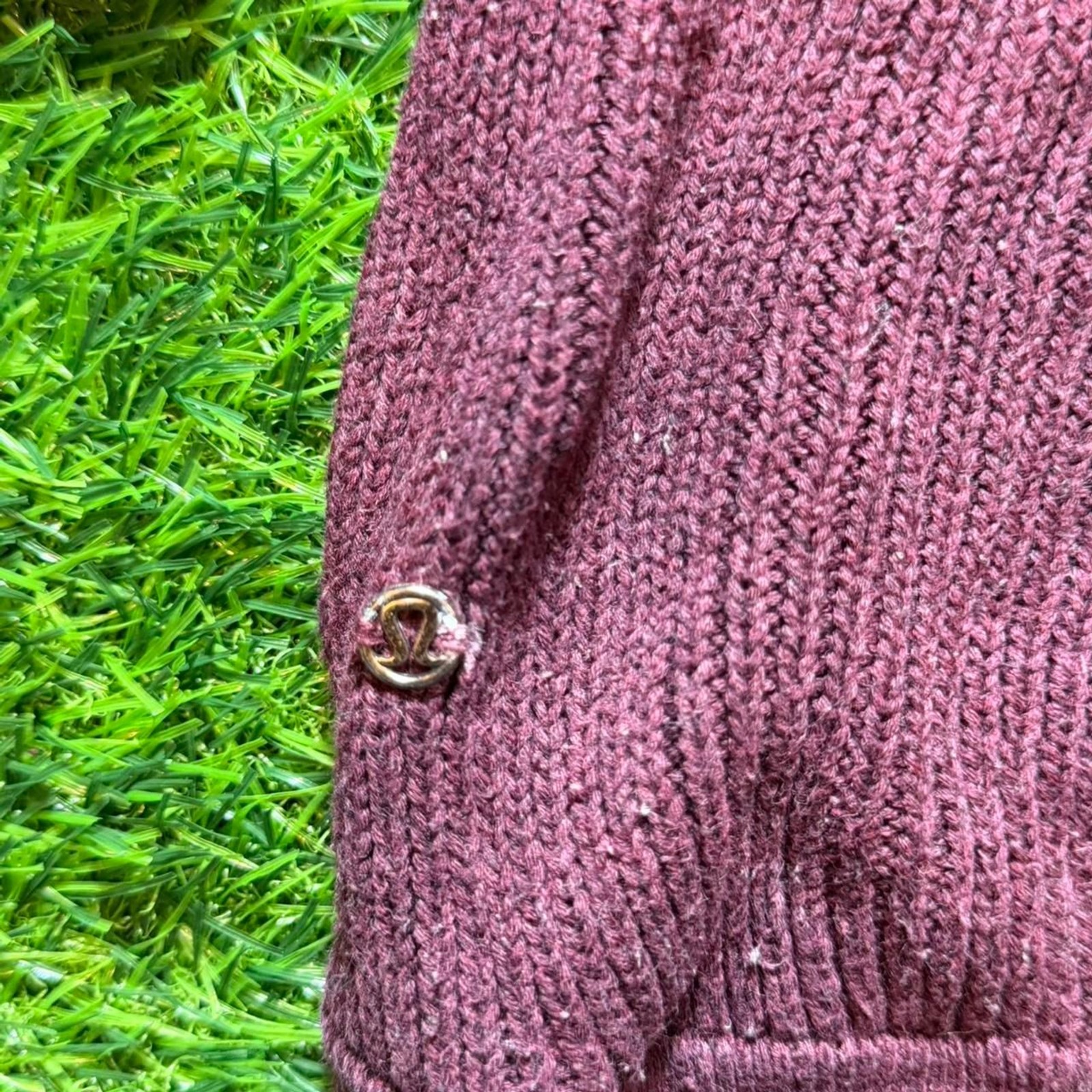 Lululemon burgundy long sleeve sweater