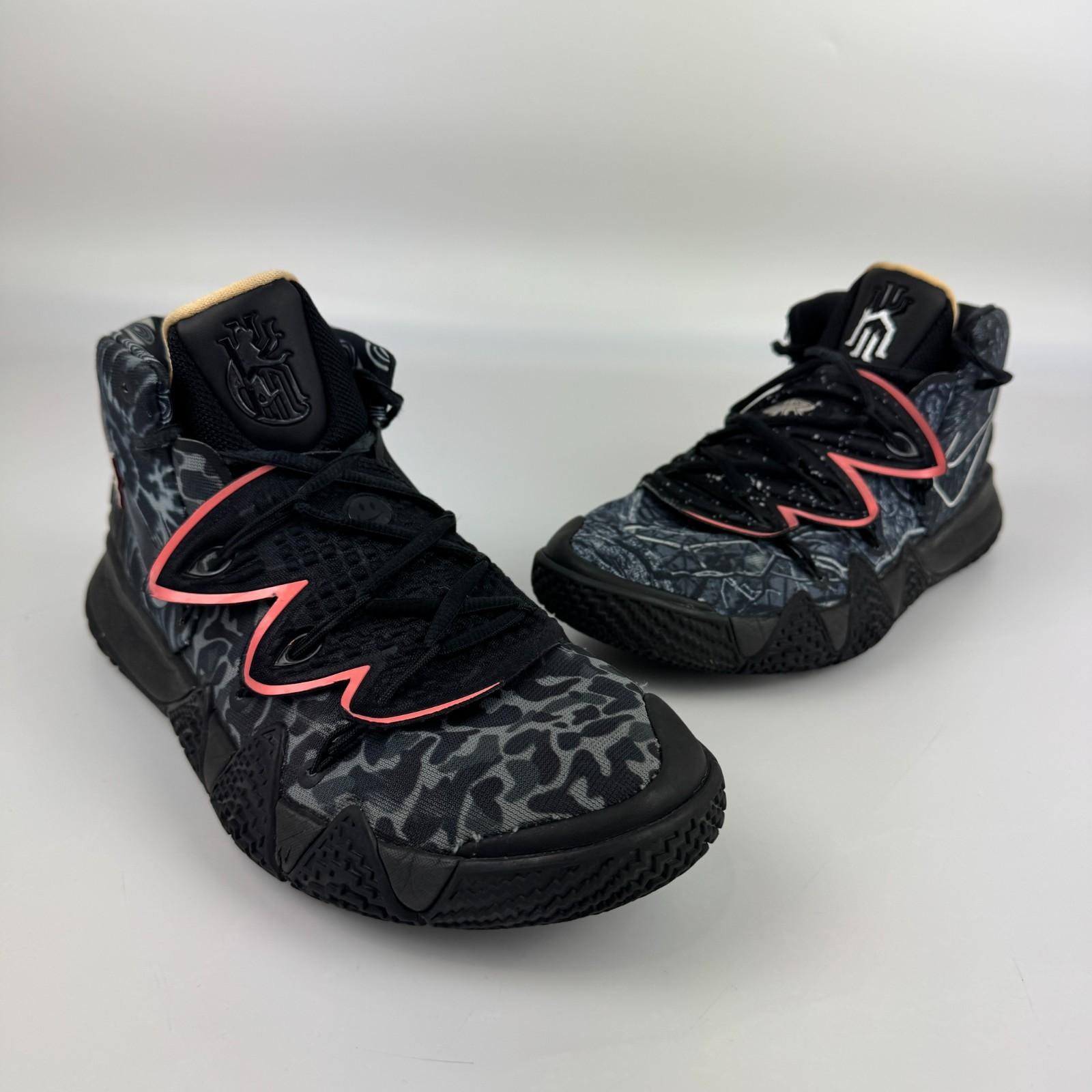 Nike Mens Size 10 Kybrid S2 What The Basketball Sneakers Shoes CO9323-001 *Read